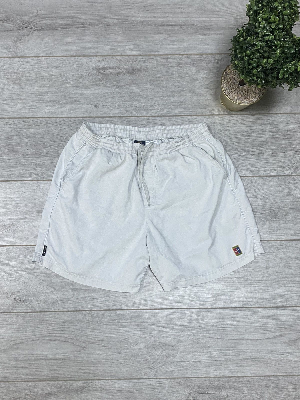 Nike Nike court tennis vintage 90s shorts Size US 34 / EU 50 - 1 Thumbnail