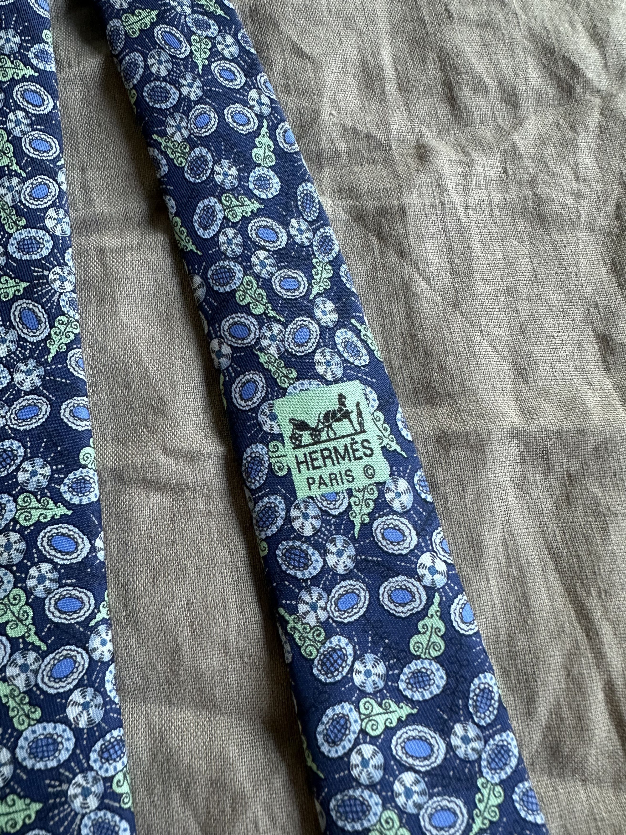 Hermes Hermes Vintage Floral Pattern Silk Tie 7650AP Size ONE SIZE - 5 Thumbnail