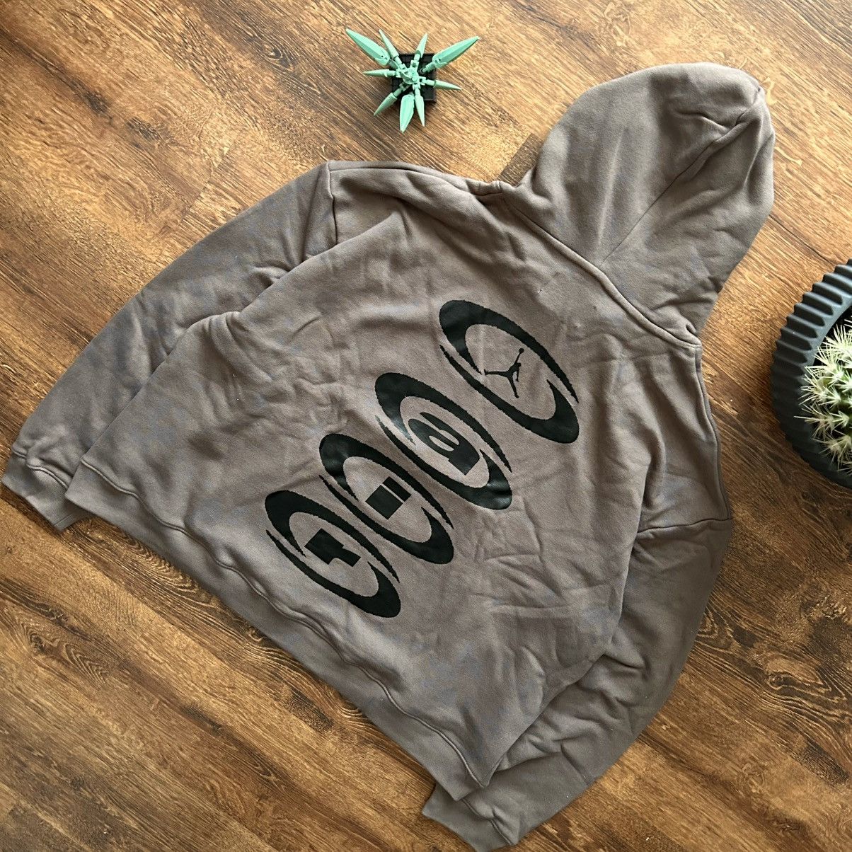 Jordan Brand × Travis Scott JORDAN X CACTUS JACK (Travis Scott) HOODIE BRAND NEW!!! Size US L / EU 52-54 / 3 - 7 Thumbnail