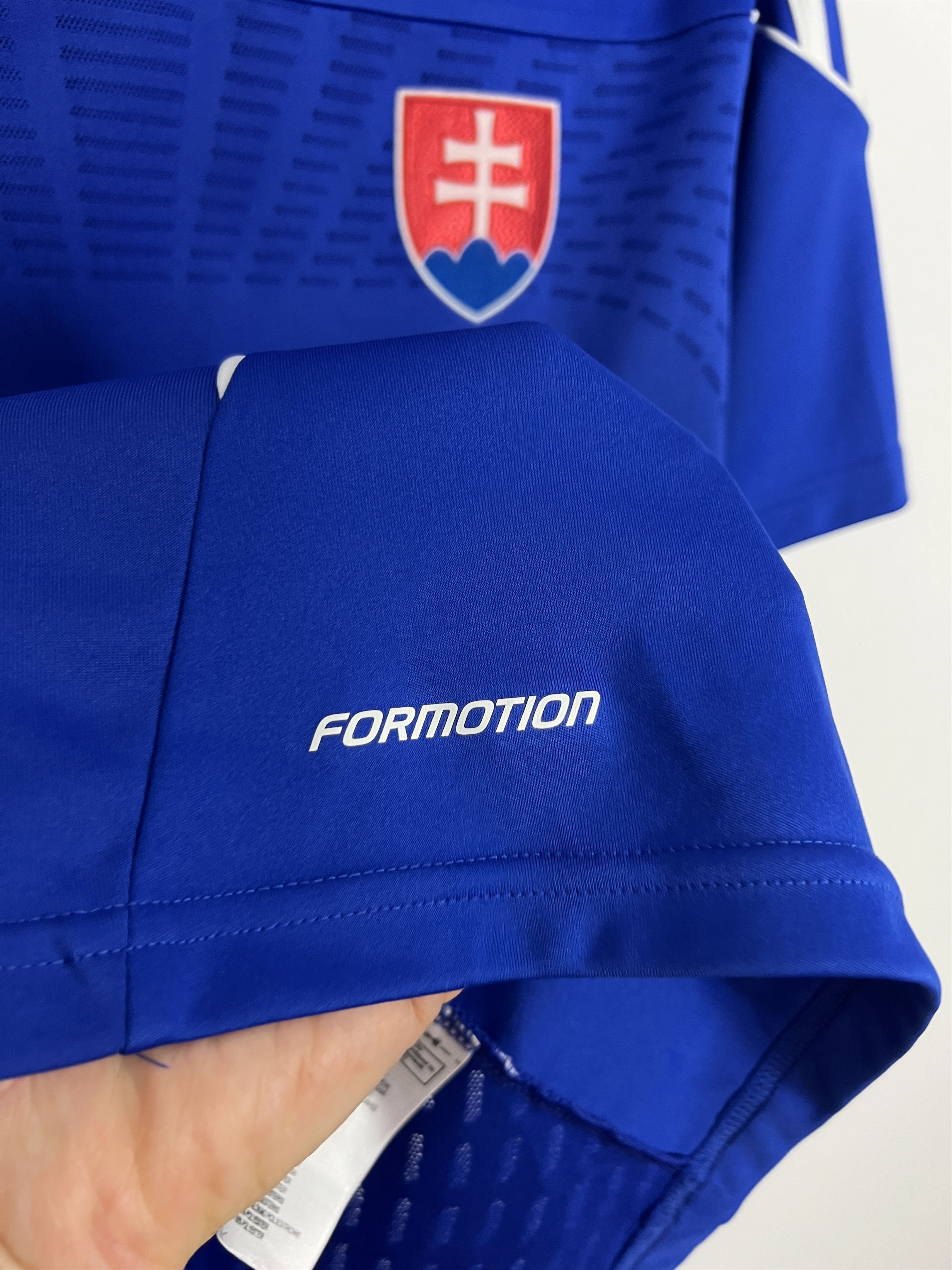 Adidas Slovakia Home football shirt 2010 Player Issue Soccer Jersey Size US L / EU 52-54 / 3 - 4 Thumbnail