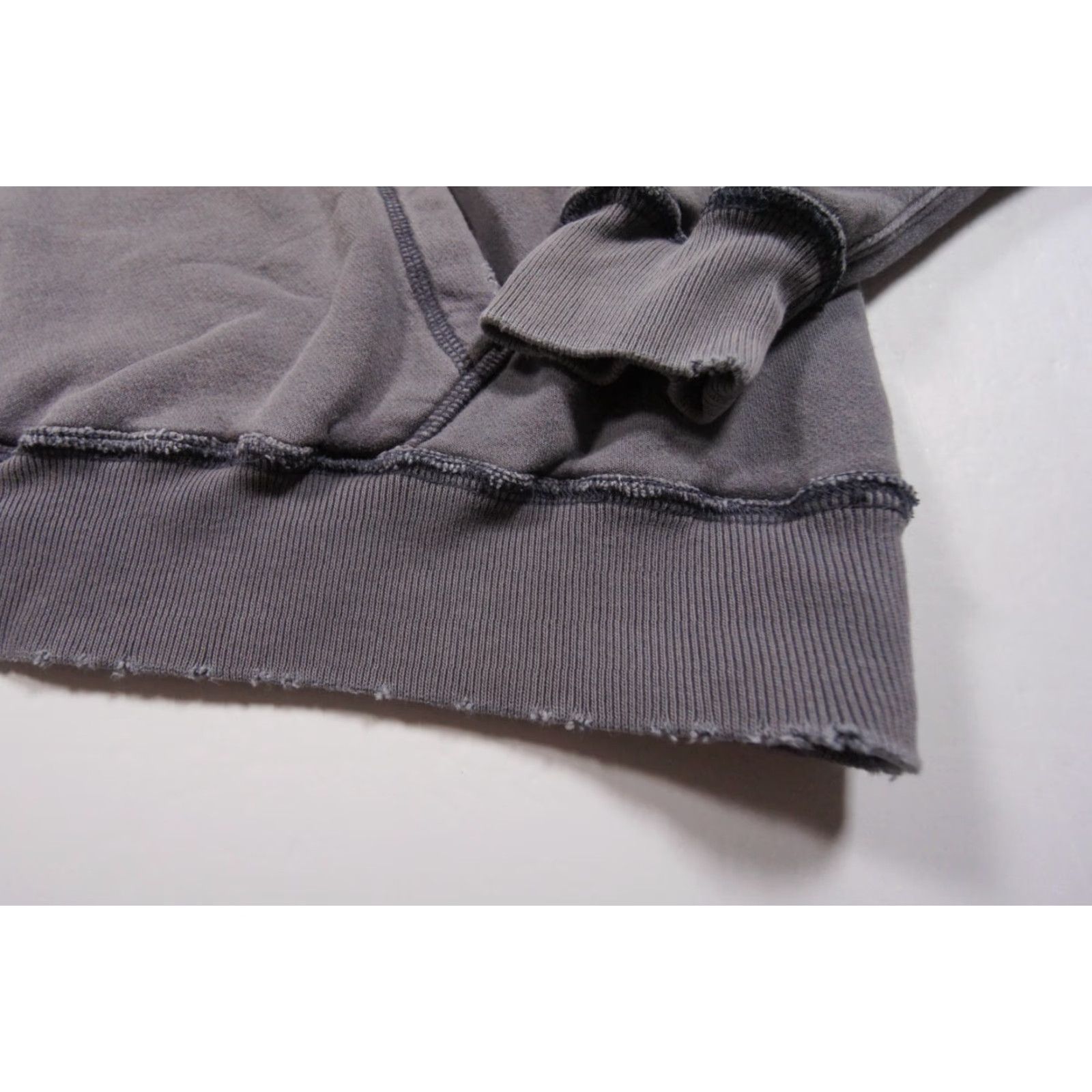 Abercrombie & Fitch Abercrombie & Fitch Sweatshirt Womens Small Gray Hoodie Cropped Faded Distressed Size S / US 4 / IT 40 - 4 Thumbnail