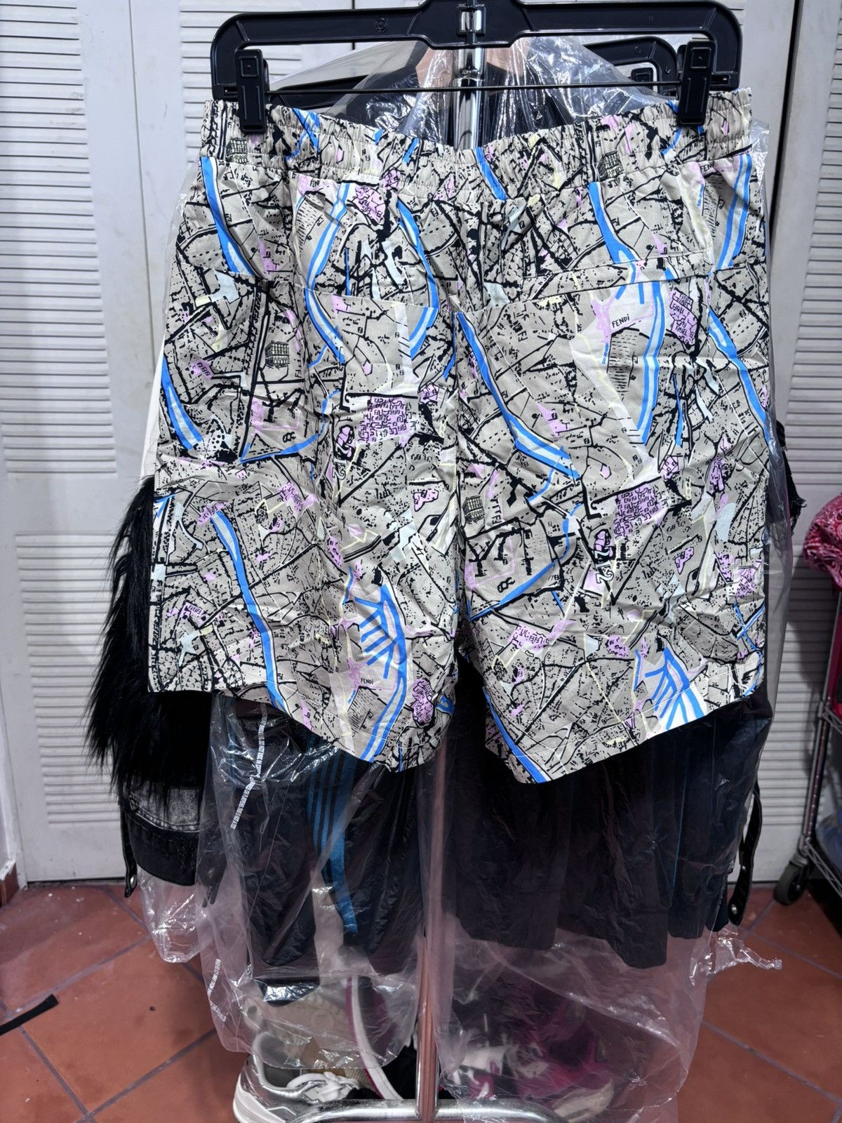 Fendi FENDI Abstract Map Print Bermuda Shorts Size US 34 / EU 50 - 3 Thumbnail