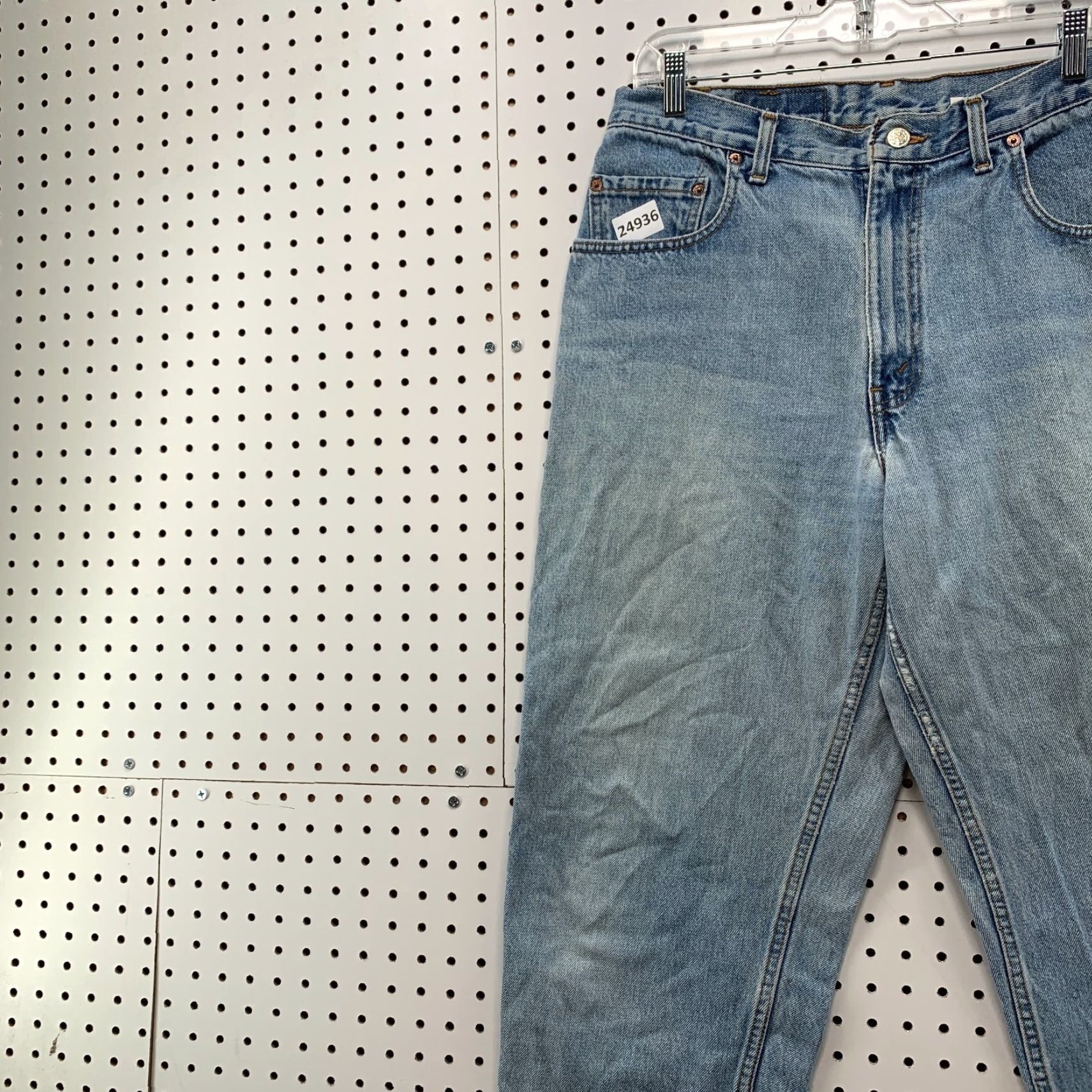 Levi's VINTAGE Levi's Jeans Main Selling Point: 560 Loose Fit Tapered Crop Leg Denim Men Size 32x22 Blue Mens 90s Levi's 560 Jeans Size US 32 / EU 48 - 3 Thumbnail
