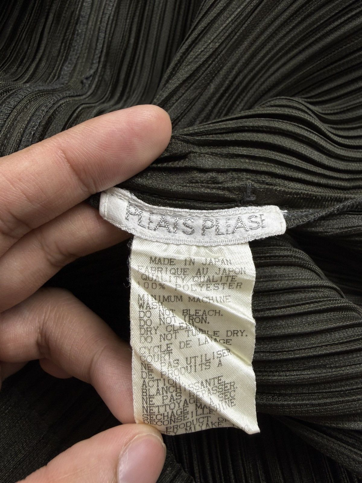 Pleats Please Issey Miyake Pleats Please Quarter Zip Pleated Pullover Size S / US 4 / IT 40 - 7 Thumbnail