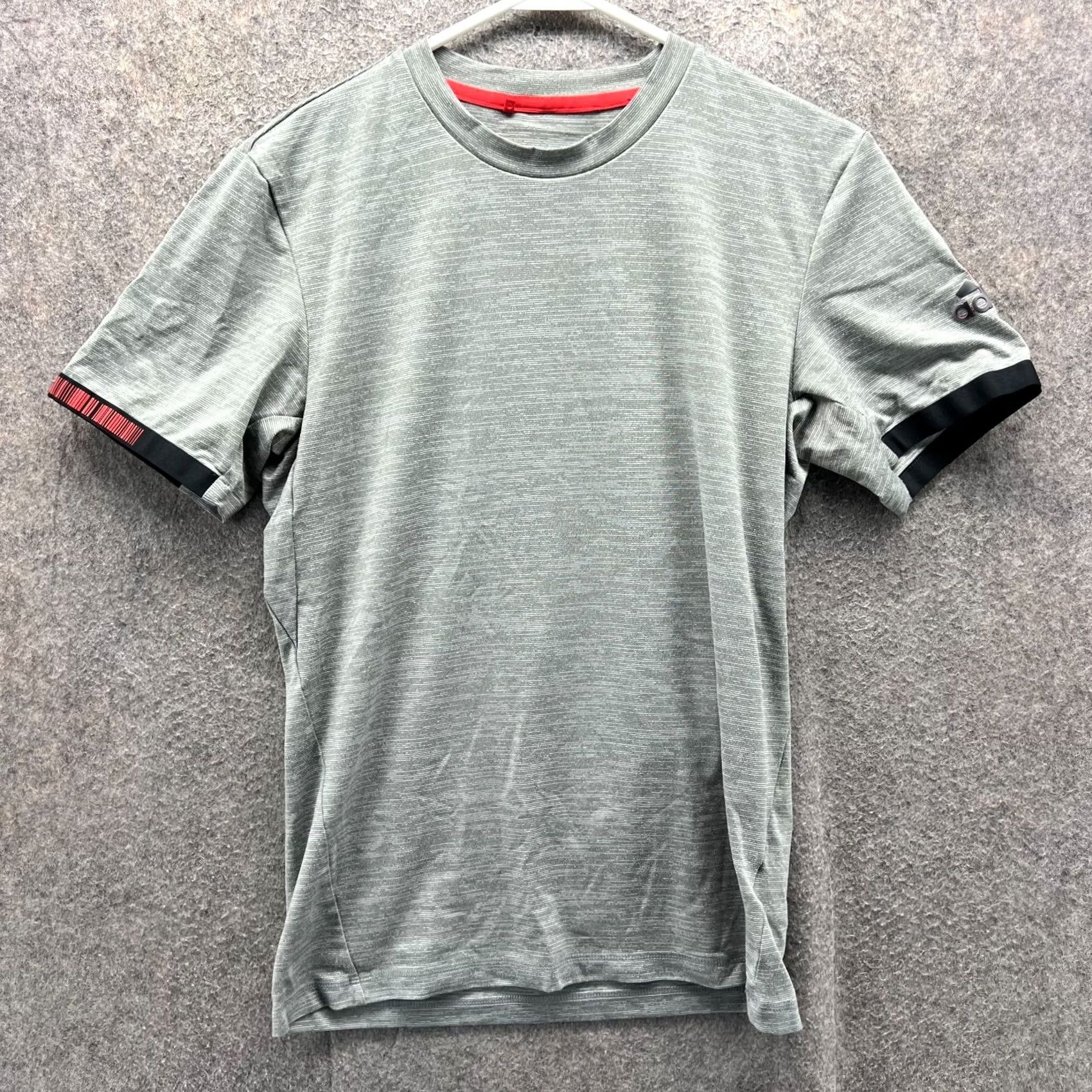 Adidas Adidas Shirt Mens Small Gray Climachill Athletic Heather Trefoil Sleeve Short Sleeve Crew Neck Logo Size US S / EU 44-46 / 1 - 2 Thumbnail