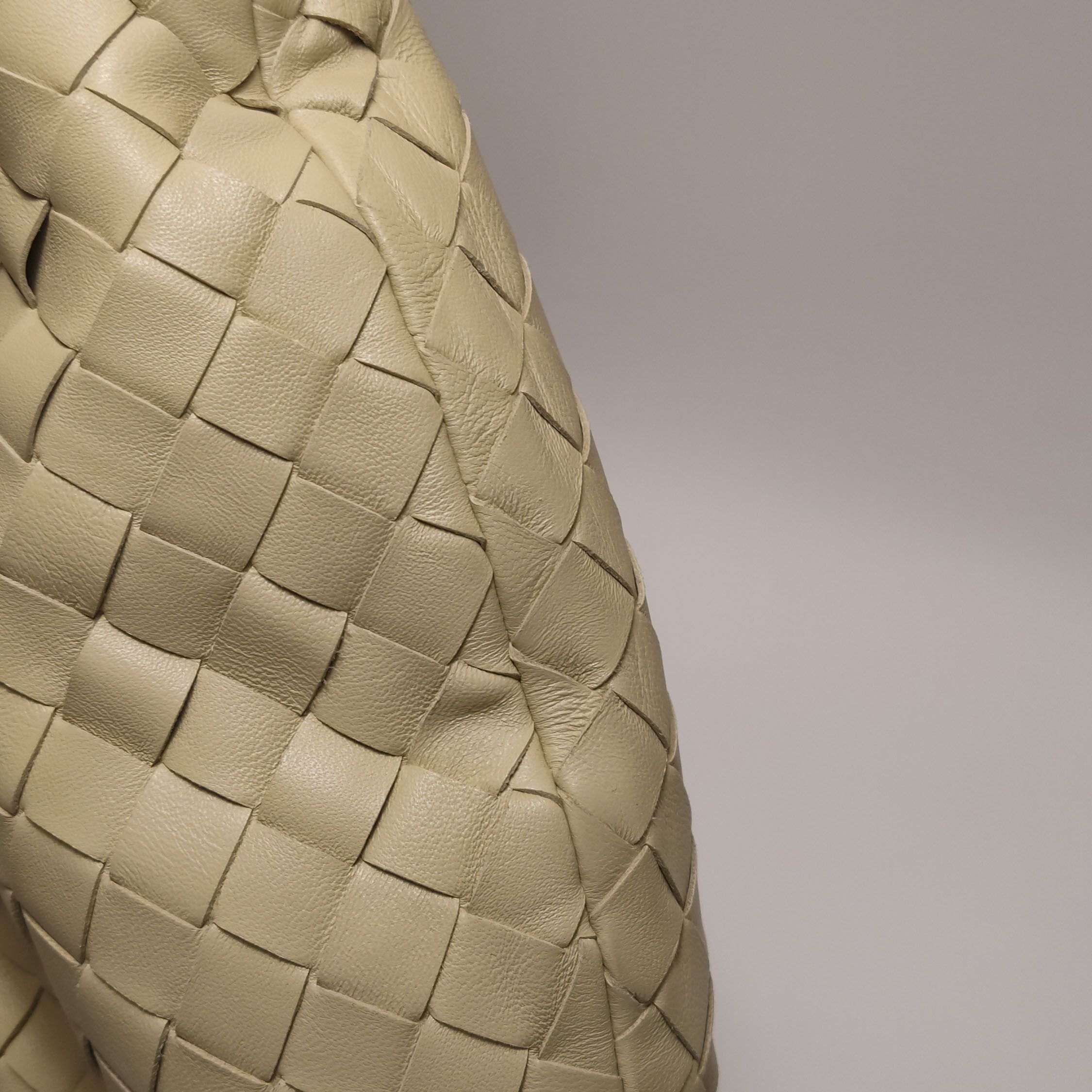 Bottega Veneta Bottega Veneta Intrecciato Jodie Shoulder Bag. Size ONE SIZE - 5 Thumbnail