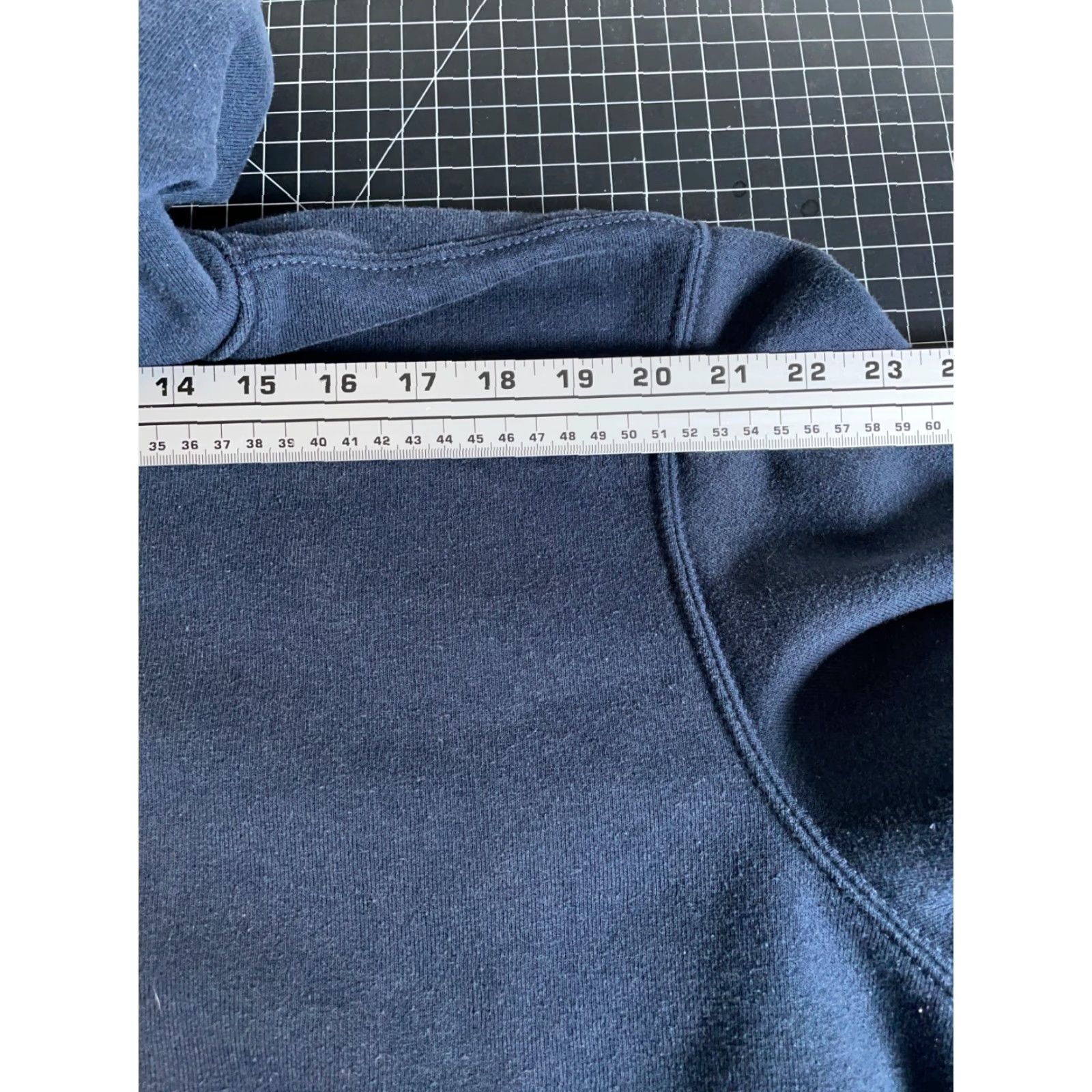 Carhartt Carhartt Hoodie Mens XL Dark Blue Color Faded Heavyweight Cotton Polyester Fleece Pullover Loose Size US XL / EU 56 / 4 - 7 Thumbnail