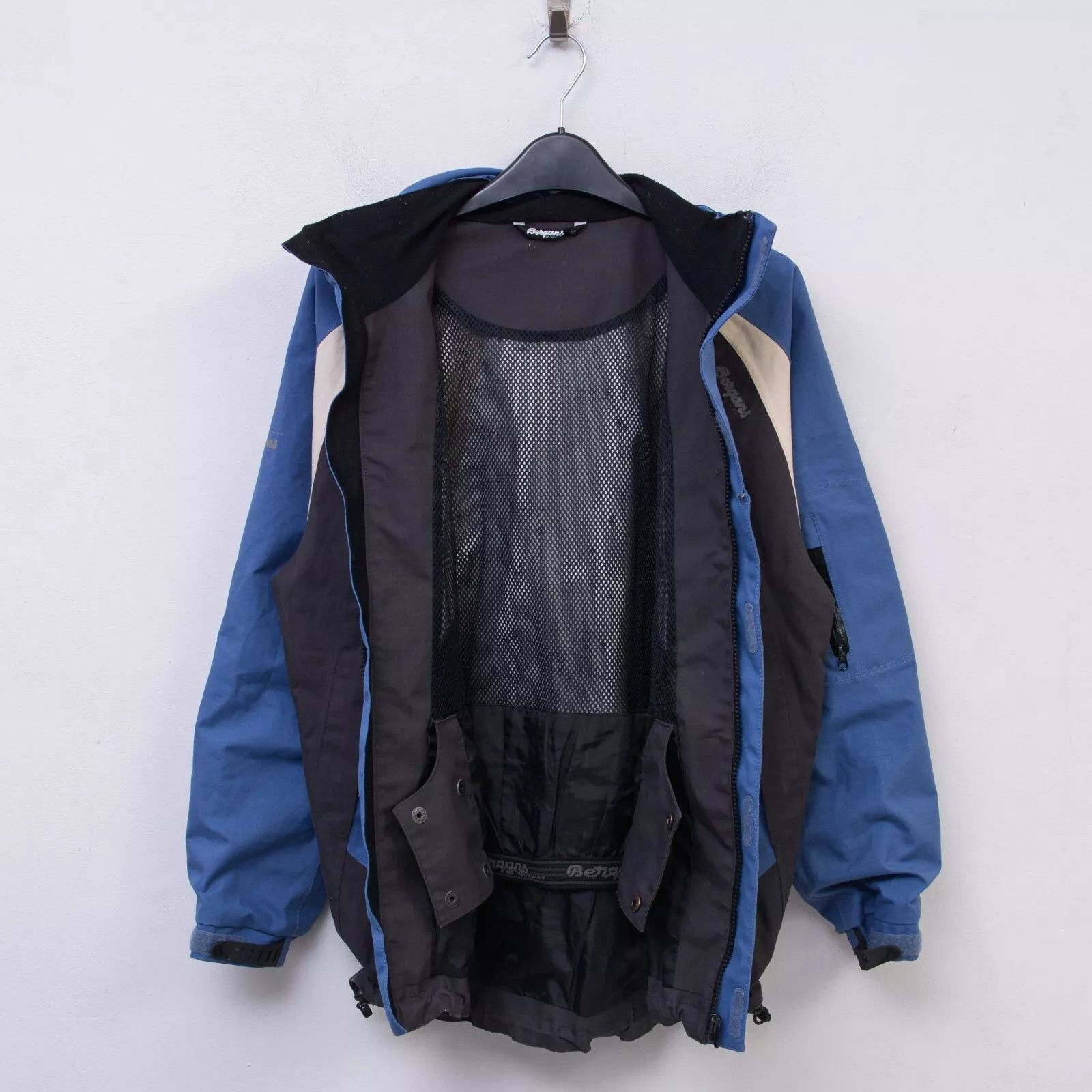 Bergans of Norway 5560 STALLO Women M Ski Jacket Coat Snowboard Breathable Size M / US 6-8 / IT 42-44 - 6 Thumbnail