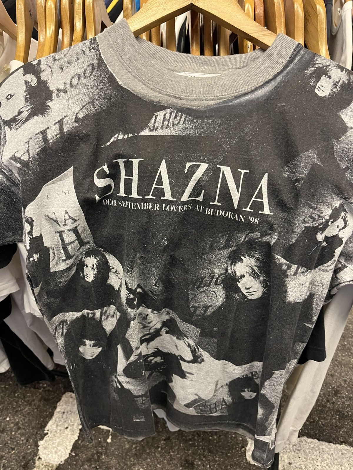 Vintage vintage 80s Japanese Band Shazna Overprint tee Size US M / EU 48-50 / 2 - 2 Thumbnail