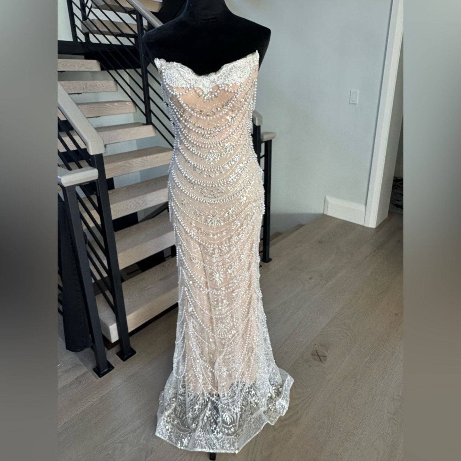 Other Elegant Off-Shoulder Lace Wedding Dress size S Size S / US 4 / IT 40 - 5 Thumbnail