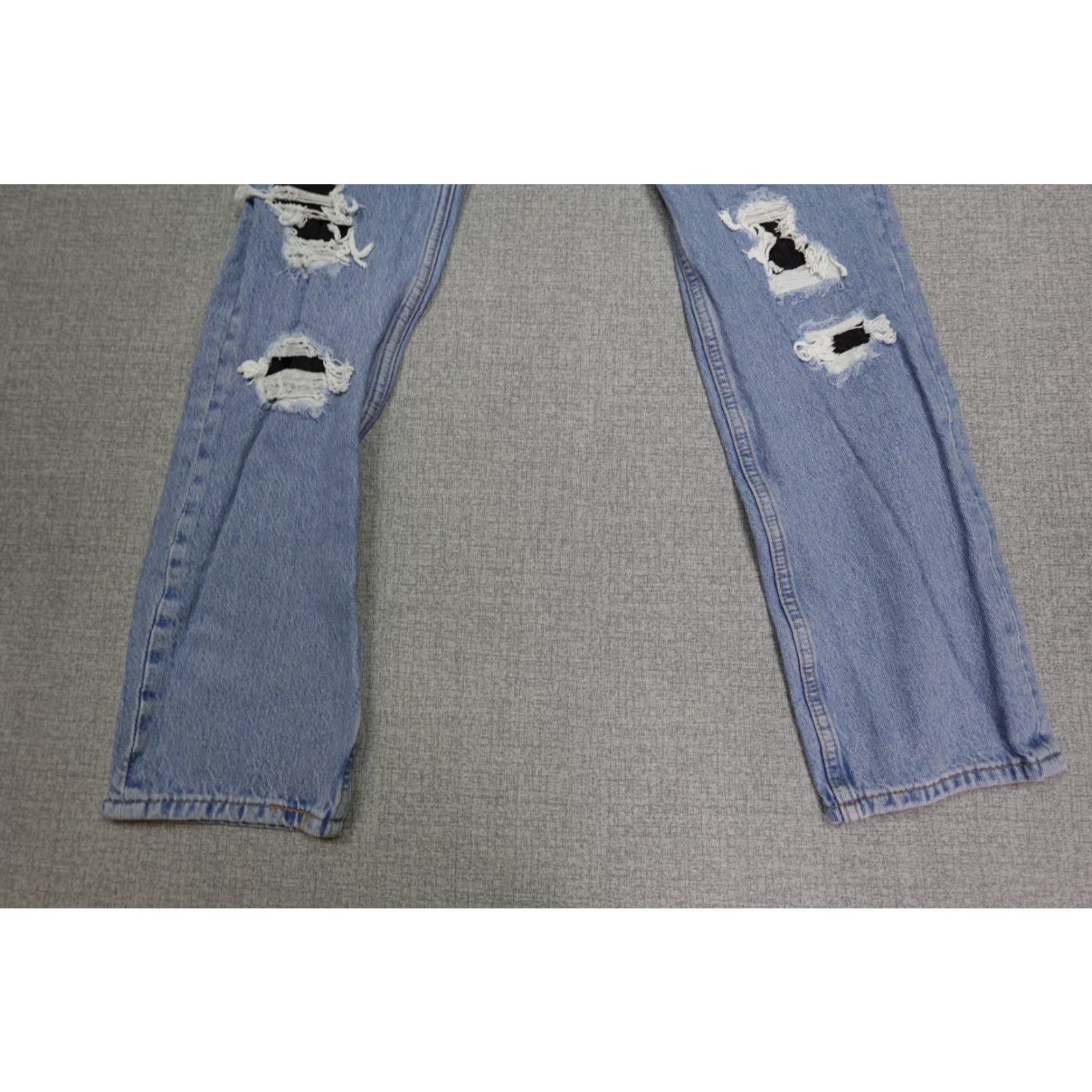 Levi's Levi's 511 Jeans Men's 30x30 Blue Slim Fit Light Wash denim Zip 5-Pocket USA Model Levi's 500 Series Slimming Crew Mens Size US 30 / EU 46 - 3 Thumbnail