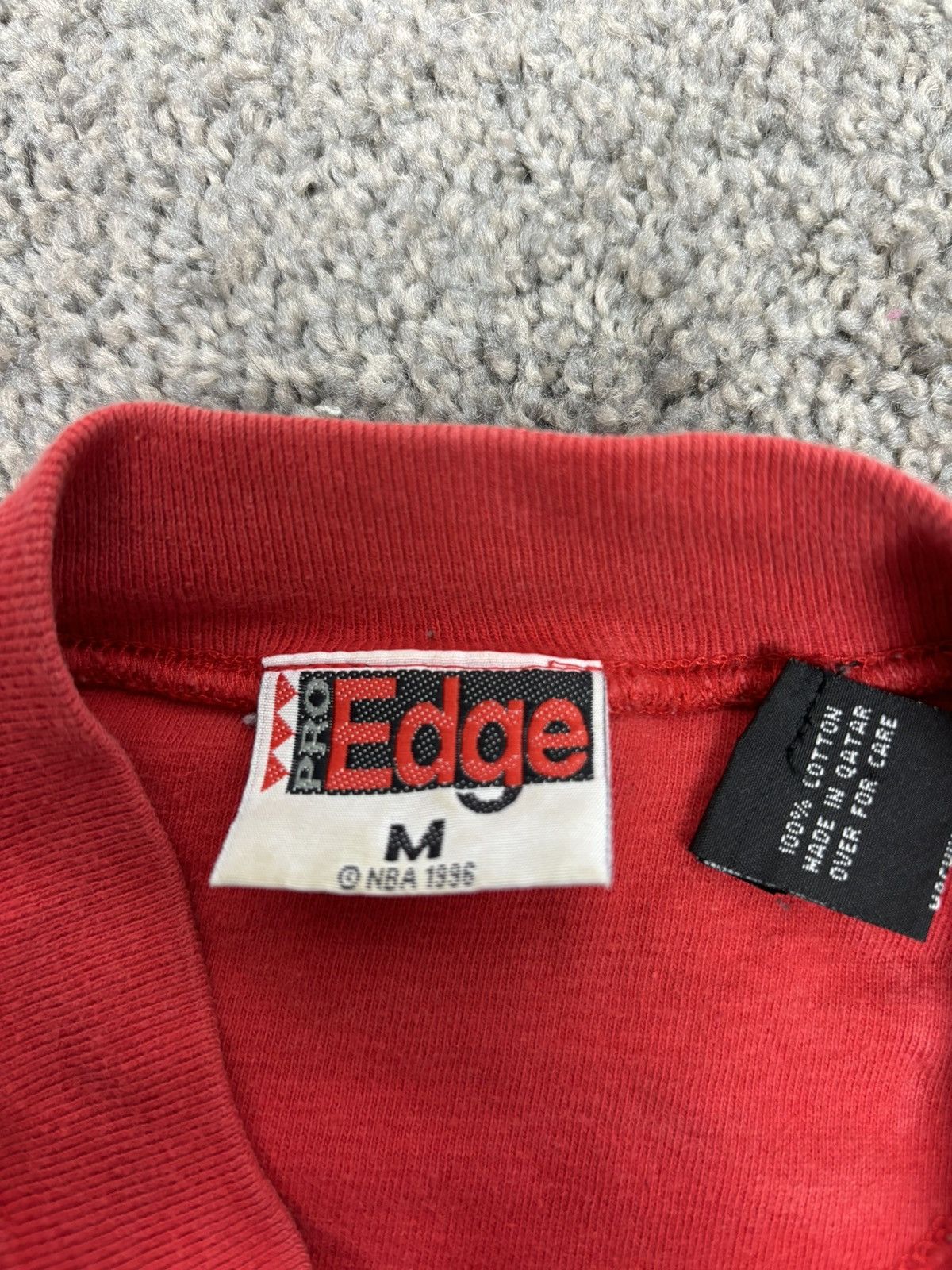 NBA × Vintage Vintage pro edge Red chicago bulls embroidered mock neck Size US M / EU 48-50 / 2 - 3 Thumbnail
