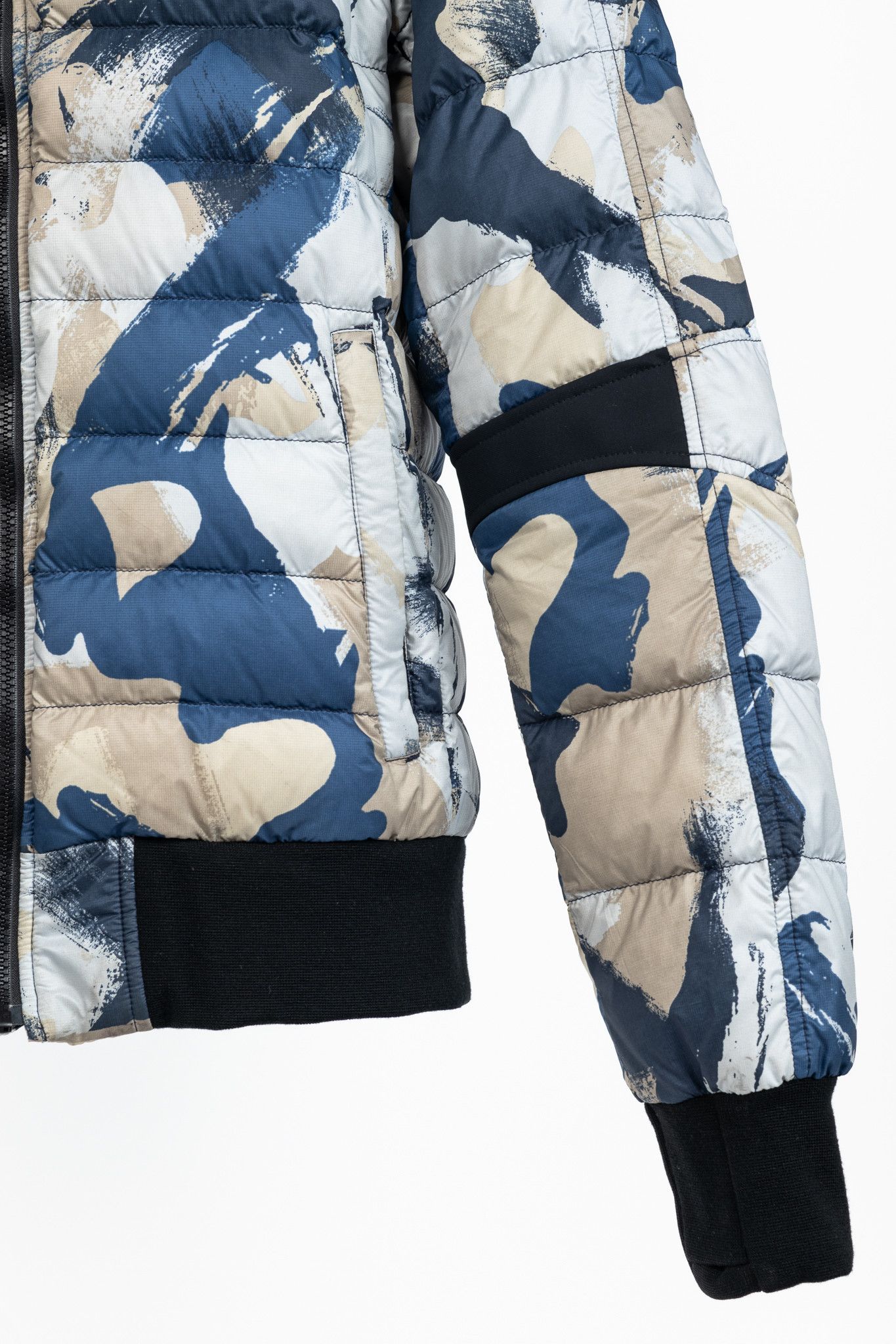 Canada Goose Canada Goose Cabri Free Form Camo Quilted Hooded Down Jacket Size US L / EU 52-54 / 3 - 6 Thumbnail