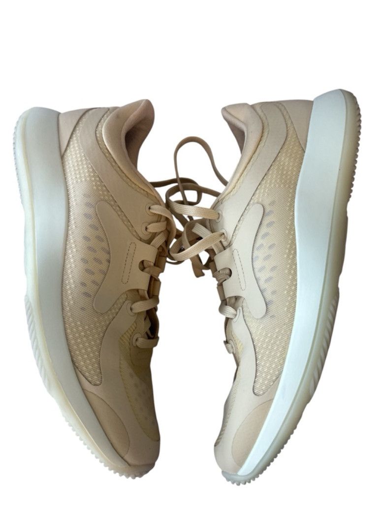 Lululemon Lululemon Strongfeel Womens Training Shoe Sunbeam Size 9 EUC Size US 9 / IT 39 - 4 Thumbnail