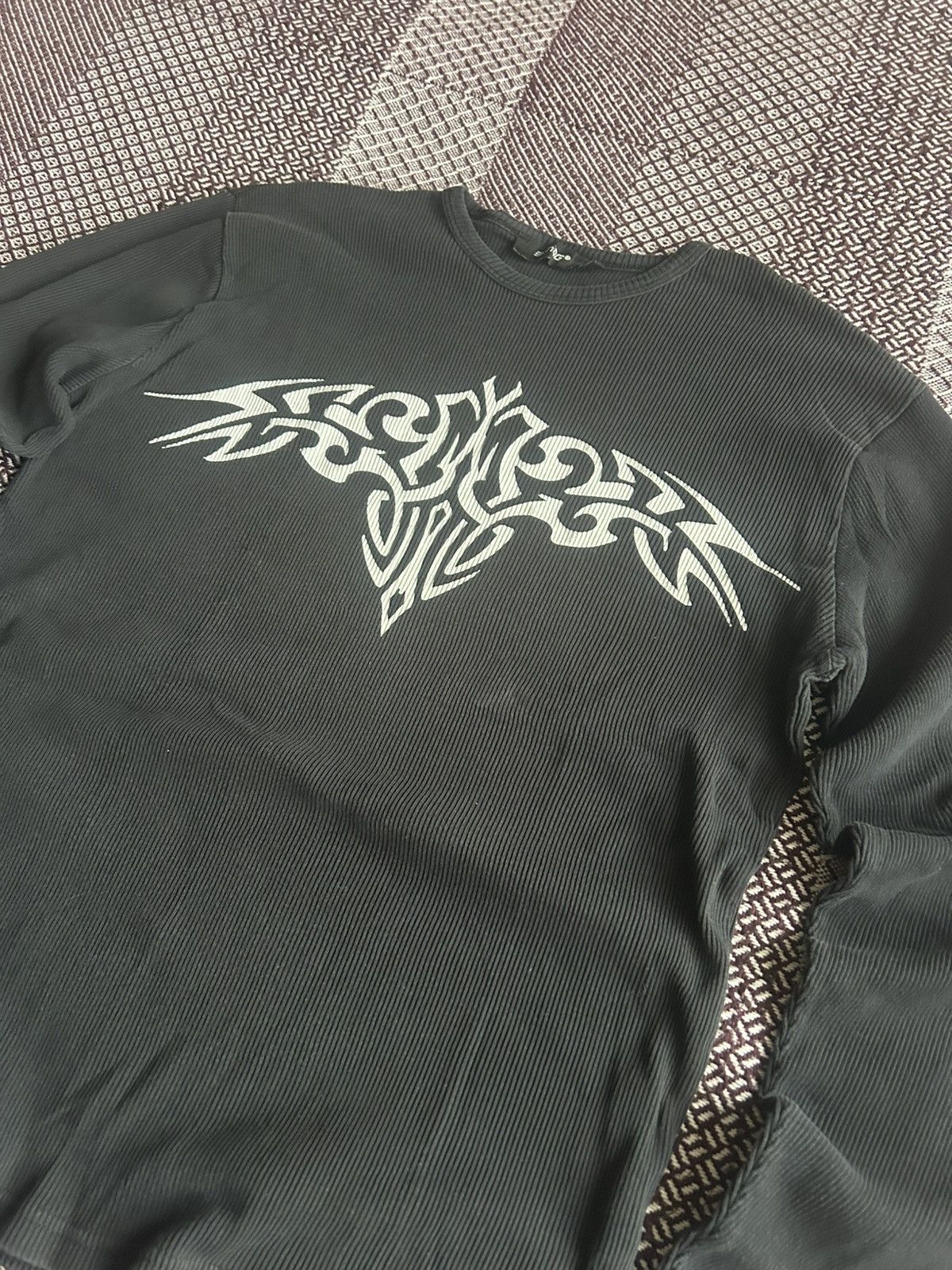Vintage Smog Tribal Big Logo Print Long Sleeve Size L Streetwear Y2K Size US L / EU 52-54 / 3 - 5 Thumbnail