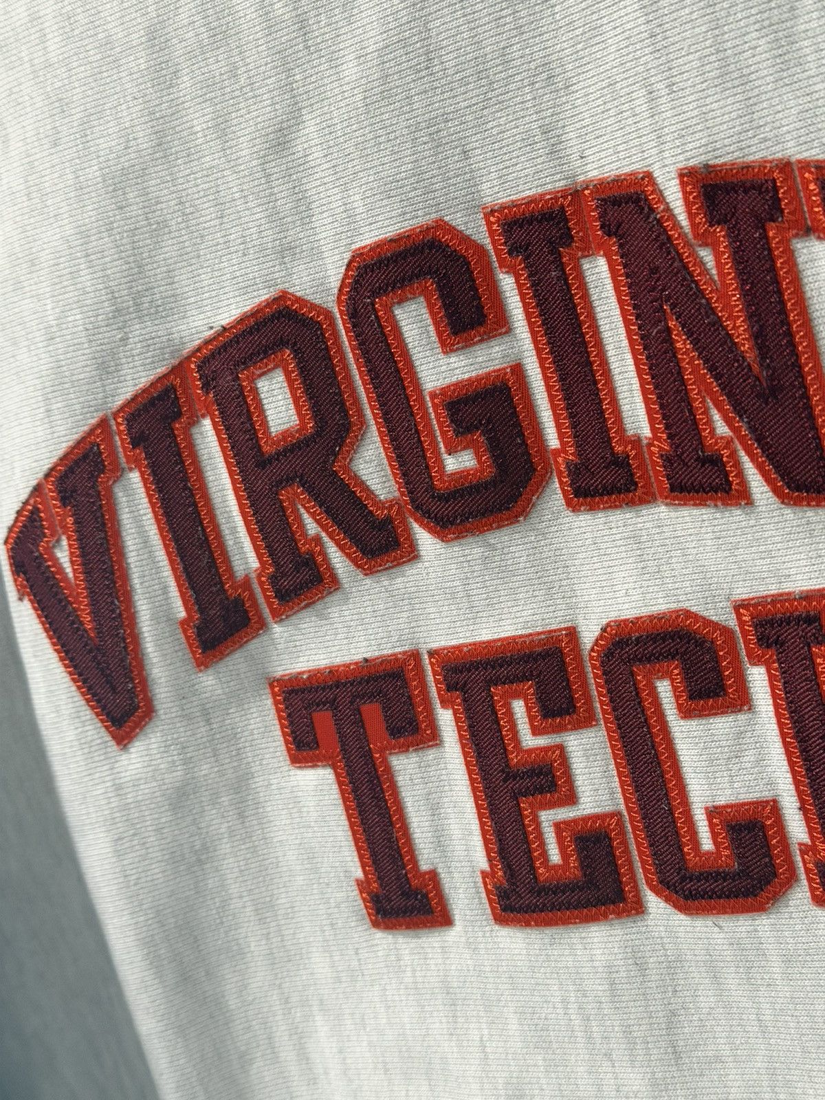 Champion Vintage Champion Virginia Tech Reverse Weave Sweatshirt XL Size US XL / EU 56 / 4 - 2 Thumbnail