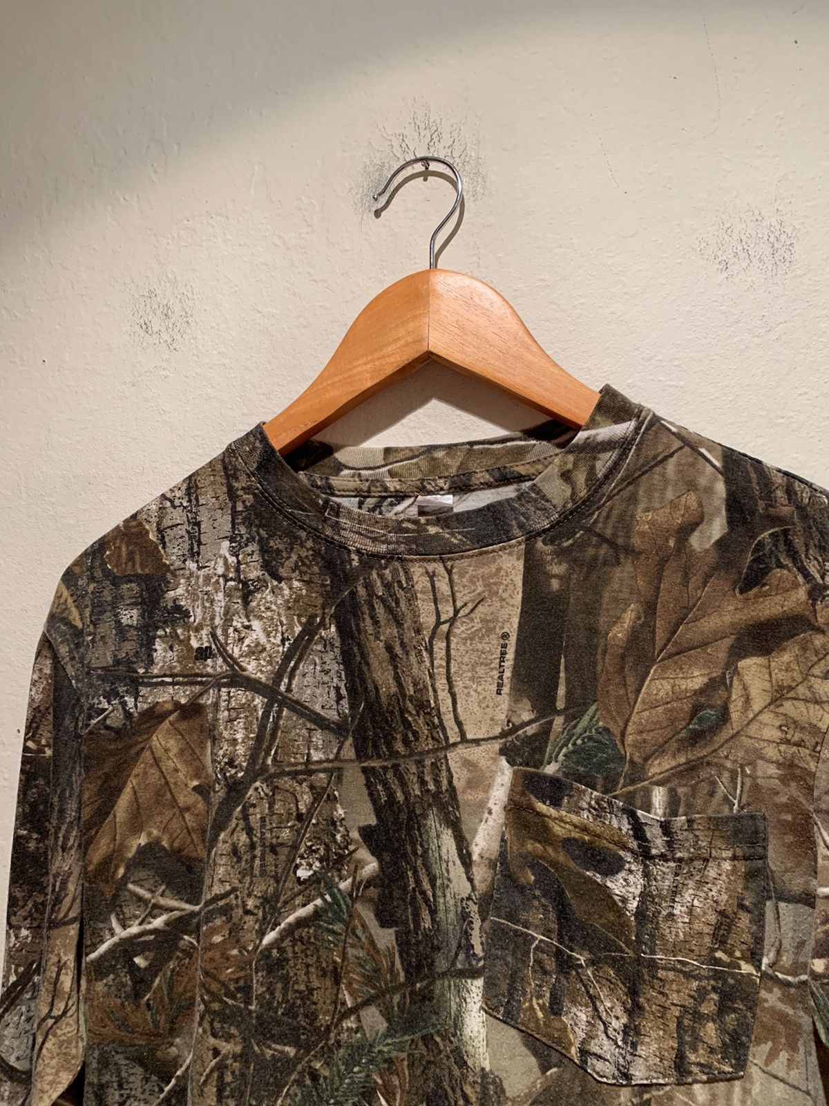 Realtree *RARE* RealTree Camo Long Sleeve Hunting T-Shirt - Small Size US S / EU 44-46 / 1 - 3 Thumbnail