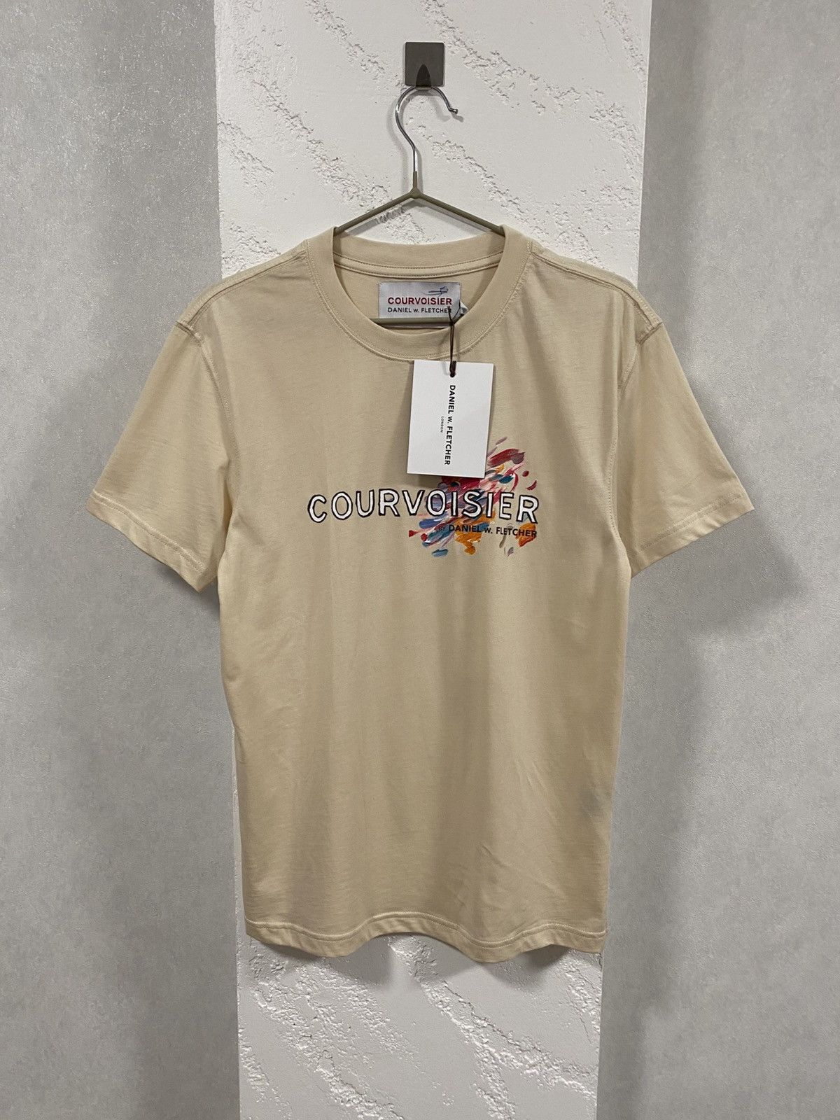 Daniel W. Fletcher Daniel W.Fletcher Courvoisier T-shirt Size: XS Size US XS / EU 42 / 0 - 1 Thumbnail