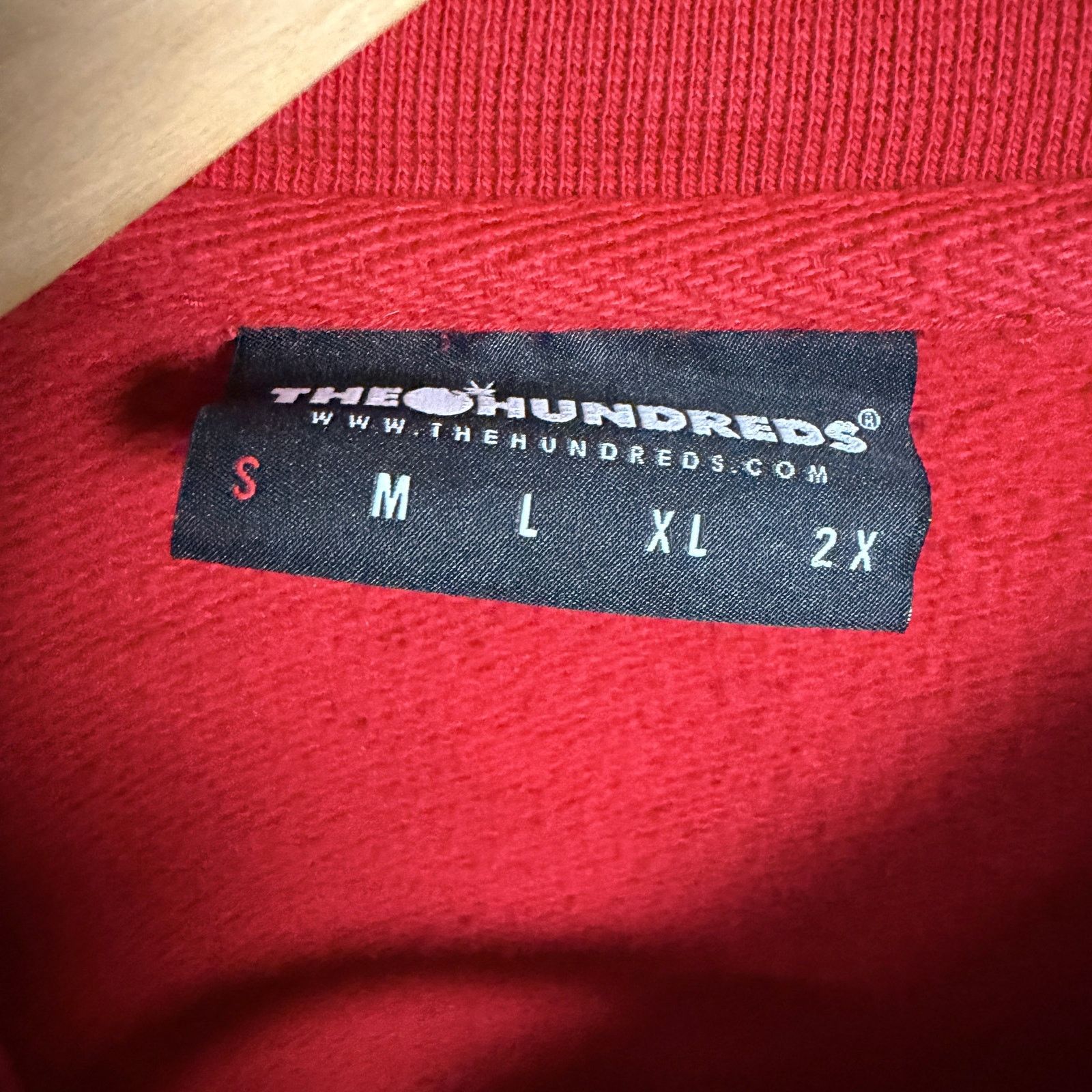 The Hundreds The Hundreds Red Cursive Spell Out Cropped Sweatshirt Small Size S / US 4 / IT 40 - 4 Thumbnail