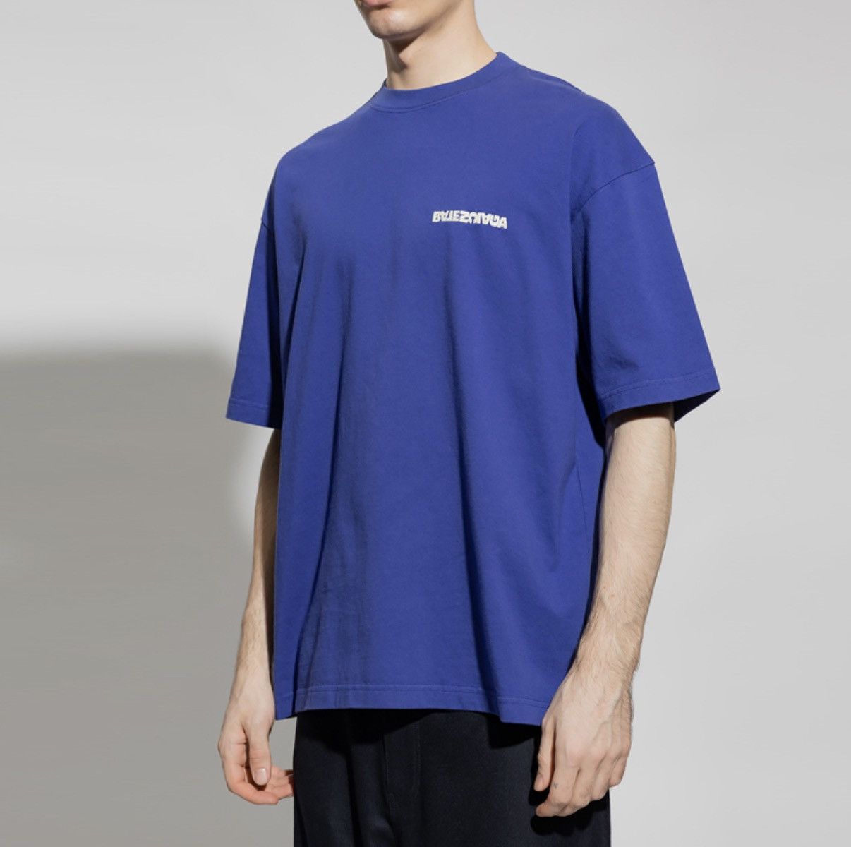 Balenciaga Balenciaga SS23 Reversed Logo Short Sleeve Tee Shirt Size US L / EU 52-54 / 3 - 8 Thumbnail