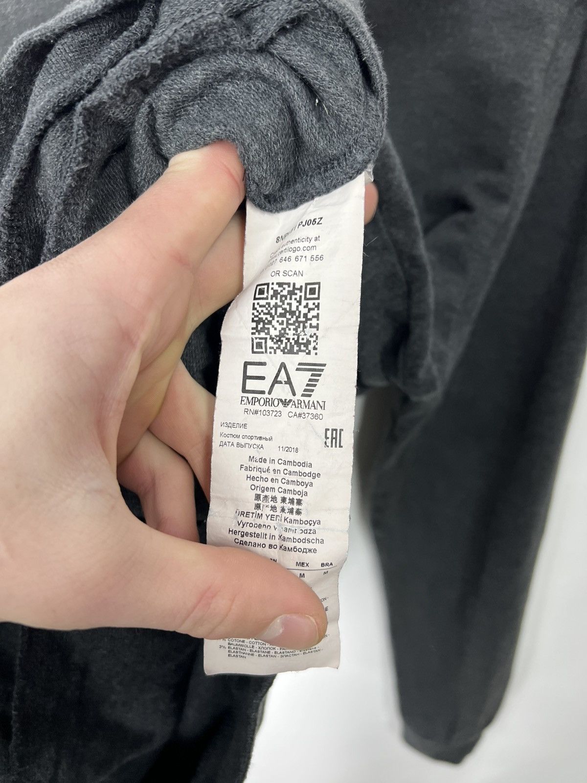 Emporio Armani Vintage streetwear Emporio Armani EA7 Full Zip Sweatshirt Size US M / EU 48-50 / 2 - 5 Thumbnail