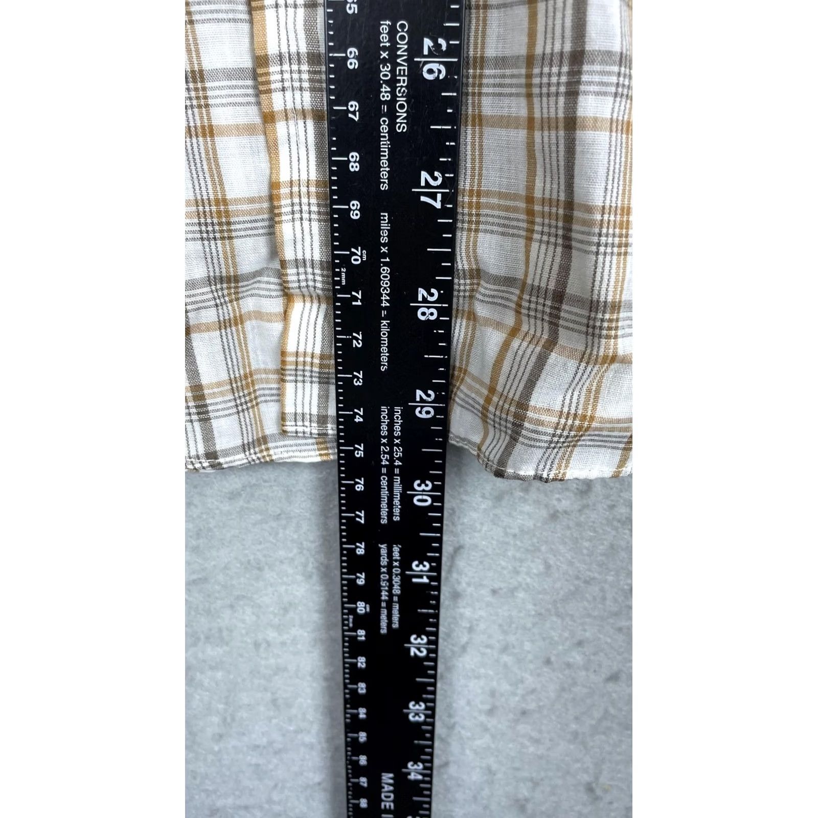 JCPenney VINTAGE JCPenney Shirt Mens Large Beige Plaid Long Sleeve Button Front Casual Size US L / EU 52-54 / 3 - 4 Thumbnail