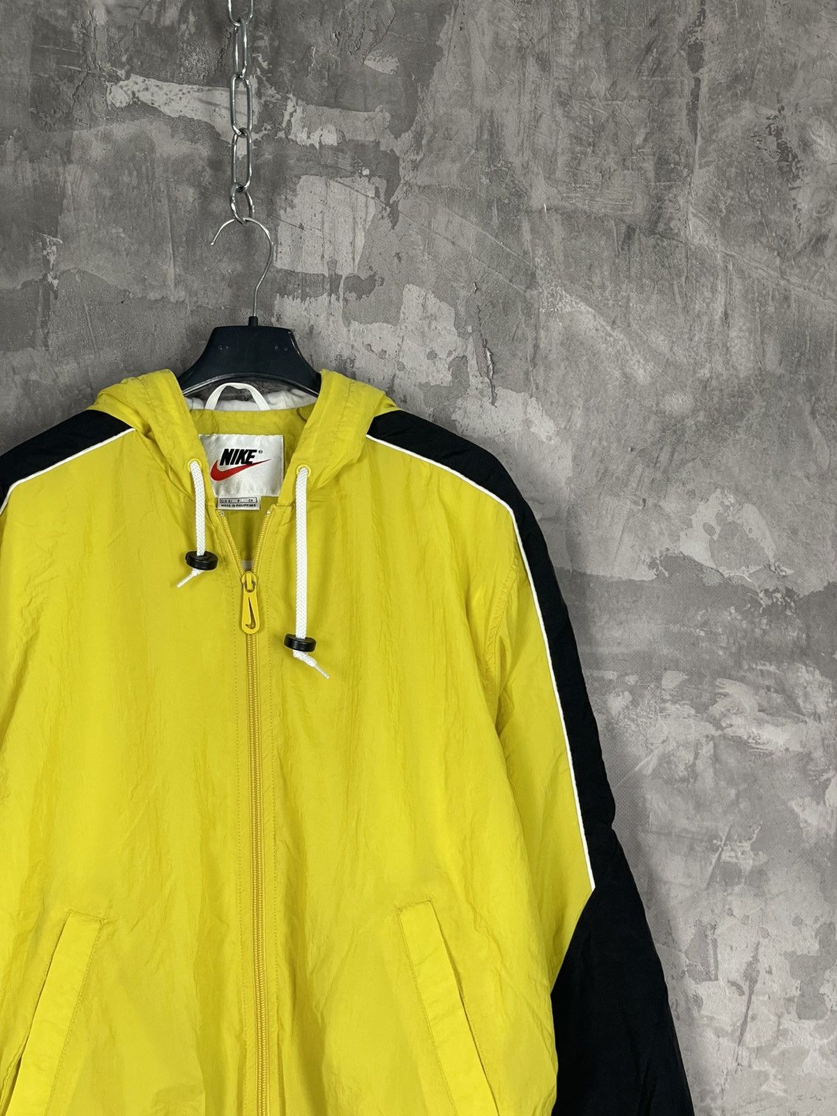 Nike × Vintage Nike Vintage Nylon Track Jacket Windbreaker Big Nike Logo Size US S / EU 44-46 / 1 - 4 Thumbnail