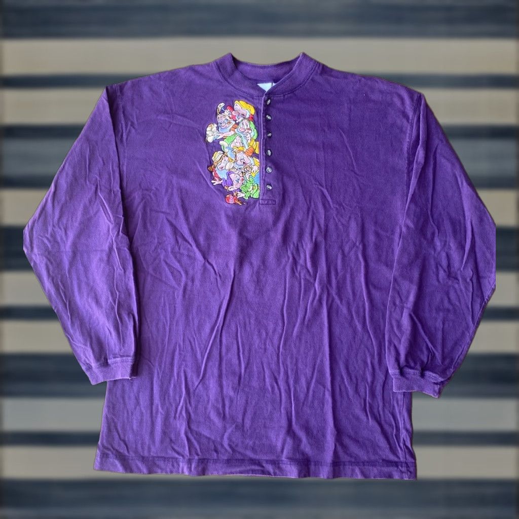 Disney VINTAGE Disney The Seven Dwarfs Shirt Men XL Crew Neck Embroidered Button Purple 1990s 90s T-Shirt Size US XL / EU 56 / 4 - 1 Thumbnail