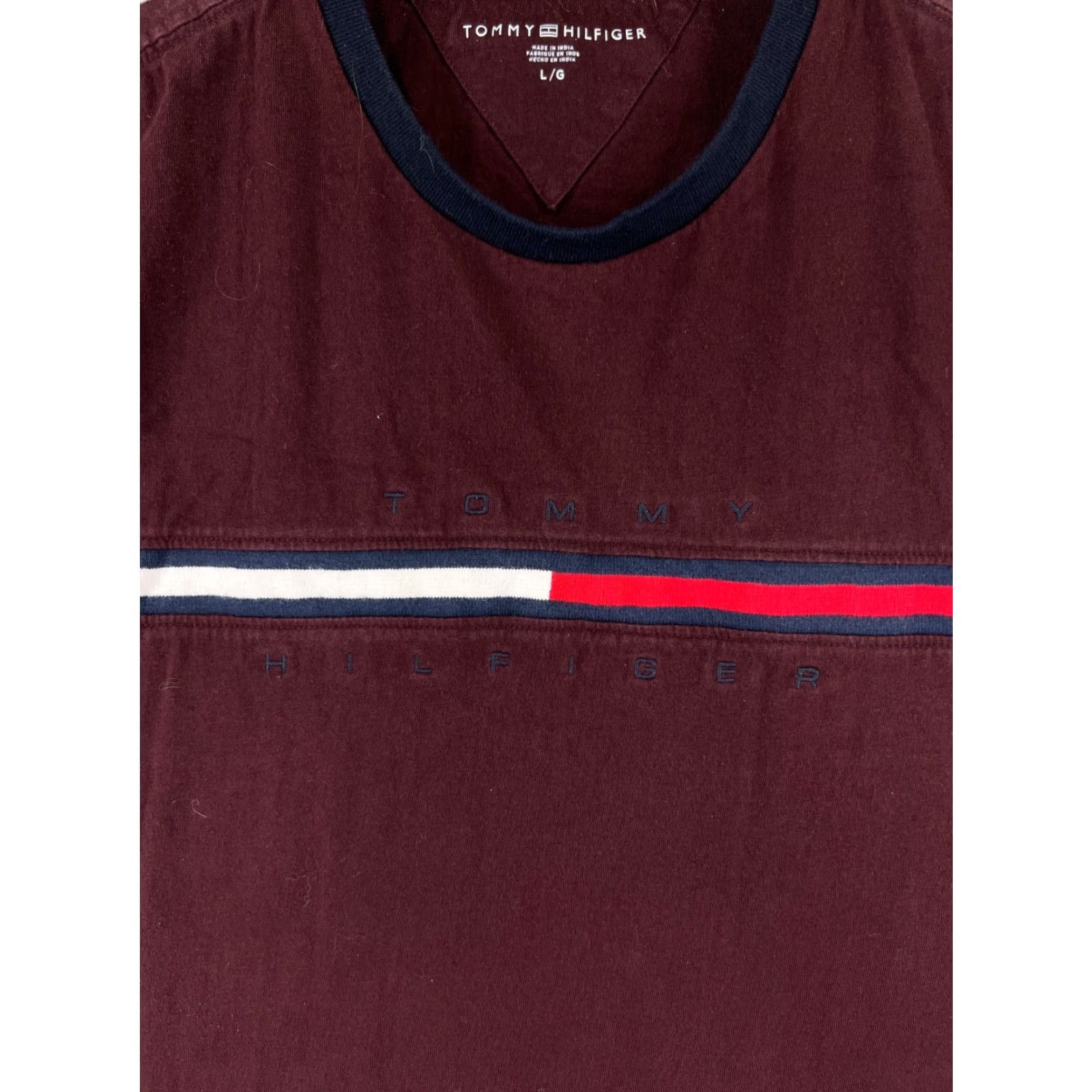 Tommy Hilfiger VINTAGE Tommy Hilfiger Shirt Men’s L Red Stripe Crew Neck 100% Cotton Logo All Seasons Short Sleeve - Mens Size US L / EU 52-54 / 3 - 6 Thumbnail