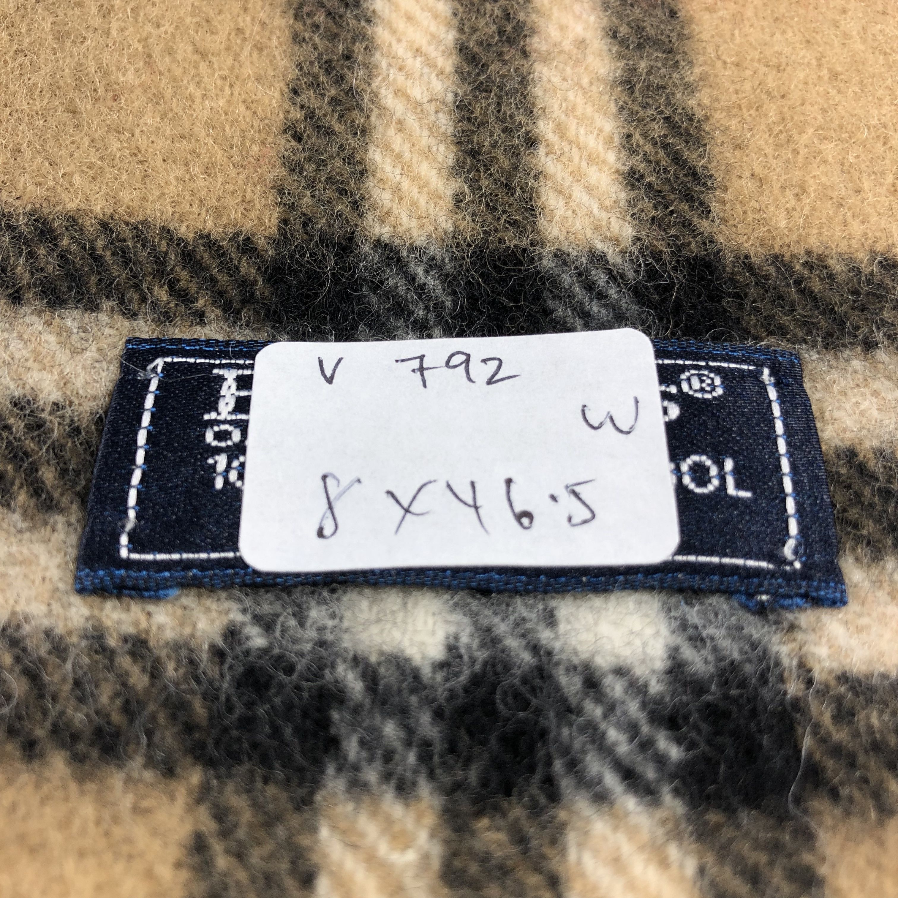 Burberry Burberrys Nova Check Tan Wool Scarf Muffler V792 Size ONE SIZE - 5 Thumbnail