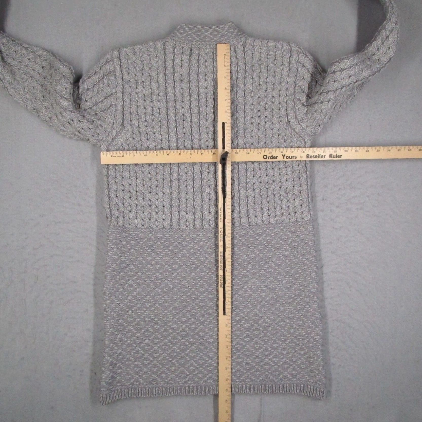 Vintage Aran Crafts Ireland 100% Merino Wool Gray Zip Up Cardigan Sweater Womens Medium Size M / US 6-8 / IT 42-44 - 6 Thumbnail