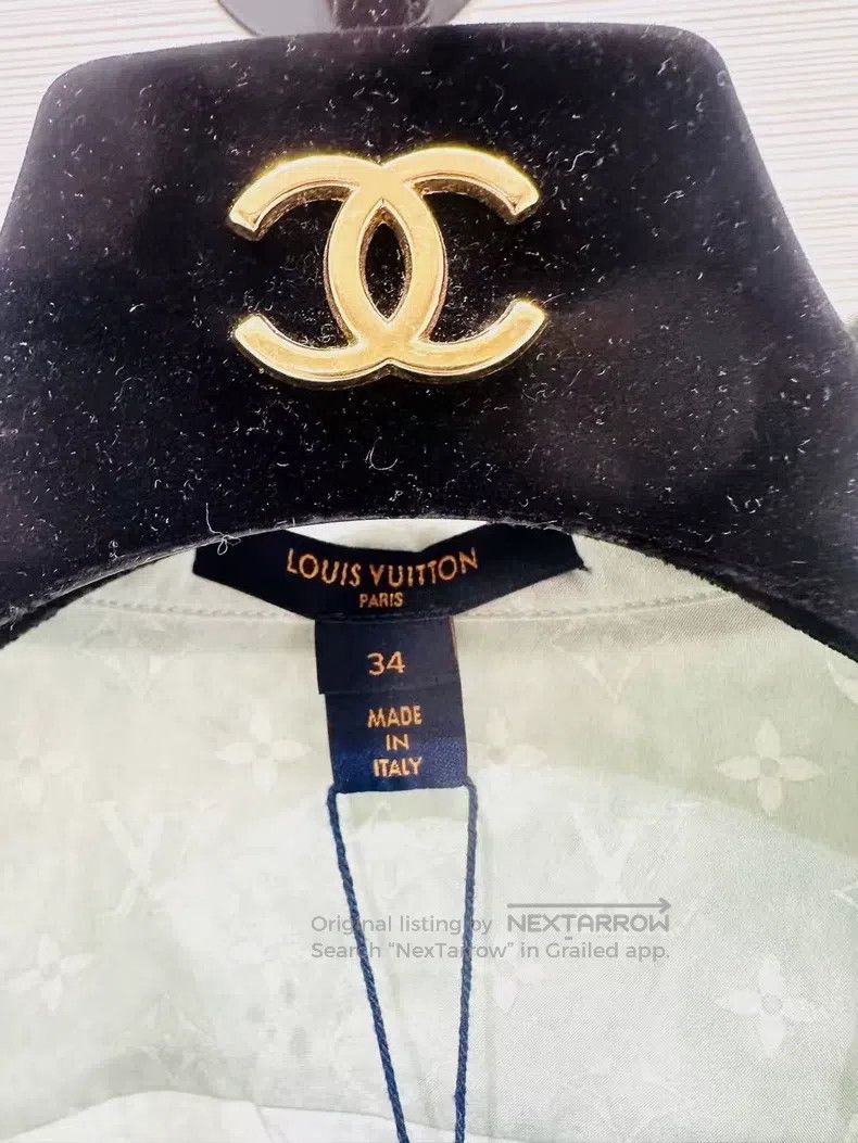 Louis Vuitton Louis Vuitton Mulberry silk full logo shirt Size XXS / US 00 / IT 34 - 2 Thumbnail