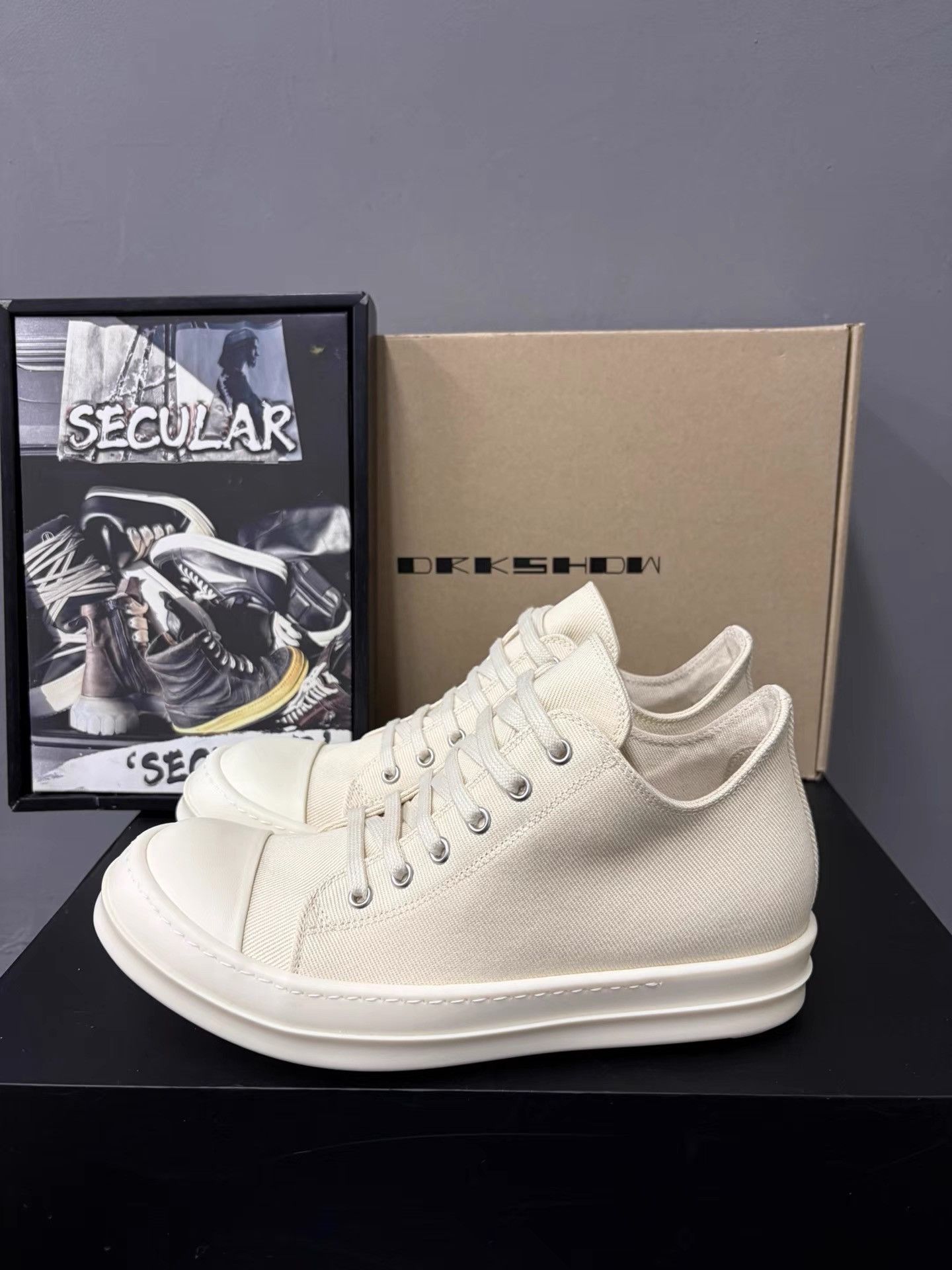 Rick Owens Rick Owens DRKSHDW Low-Top Big Converse Sneakers K34 Size US 6 / IT 36 - 2 Thumbnail