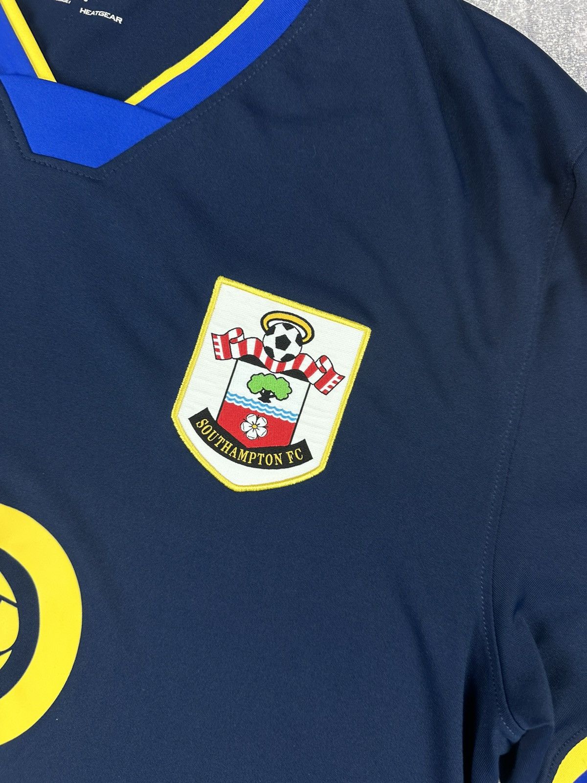 Under Armour Under Armour Southampton FC 2020/21 Away Soccer Jersey Size US L / EU 52-54 / 3 - 6 Thumbnail