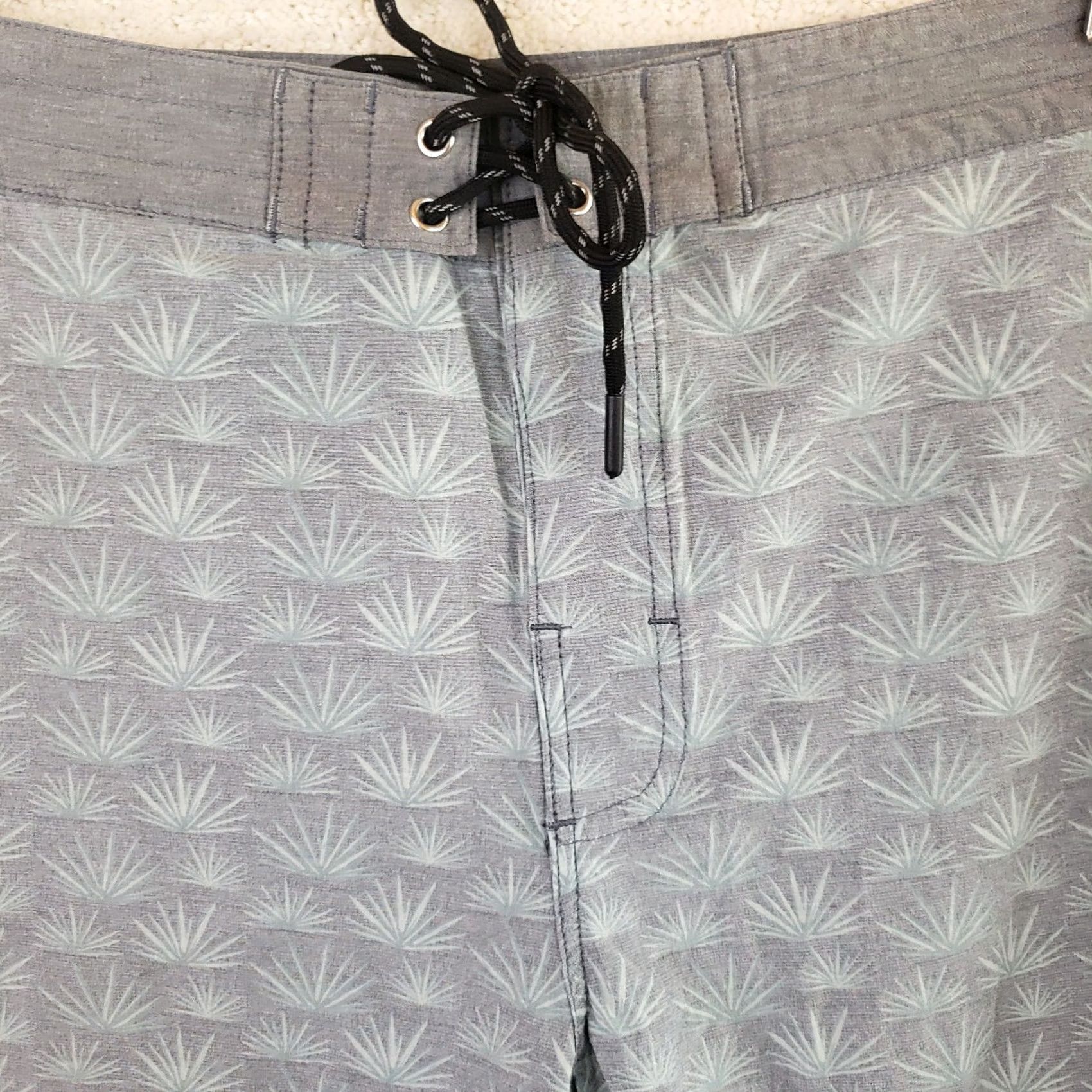 Vintage Southern Marsh Men's Board Shorts XL Gray Mint Palm Print Drawstring Pockets Size US 36 / EU 52 - 3 Thumbnail