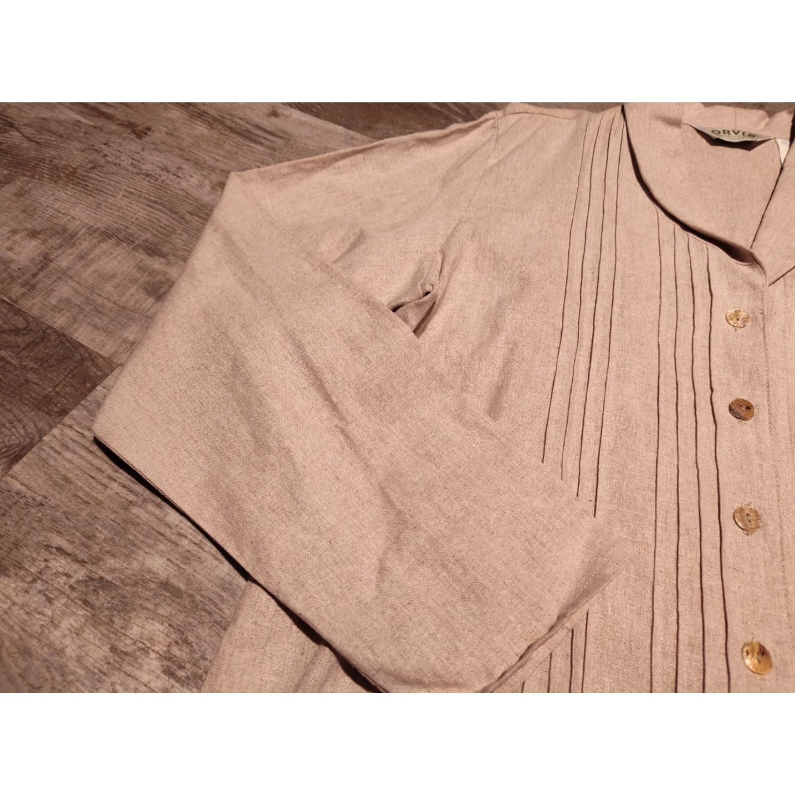 Orvis VINTAGE Orvis Women's Linen Rayon Button-Up Shirt 20 Long Sleeve Beige Pleated Classic 80s 90s Size 3XL / US 20-22 - 5 Thumbnail