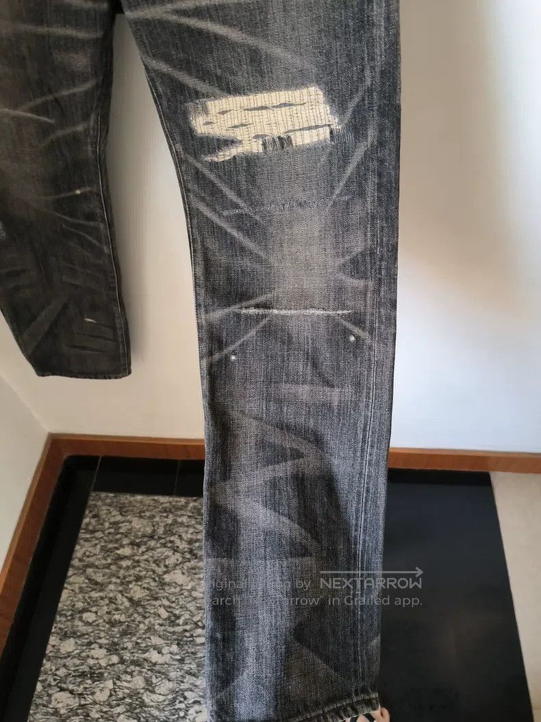 Neighborhood Neighborhood size M Distressed Washed Jeans Size US 27 - 3 Thumbnail