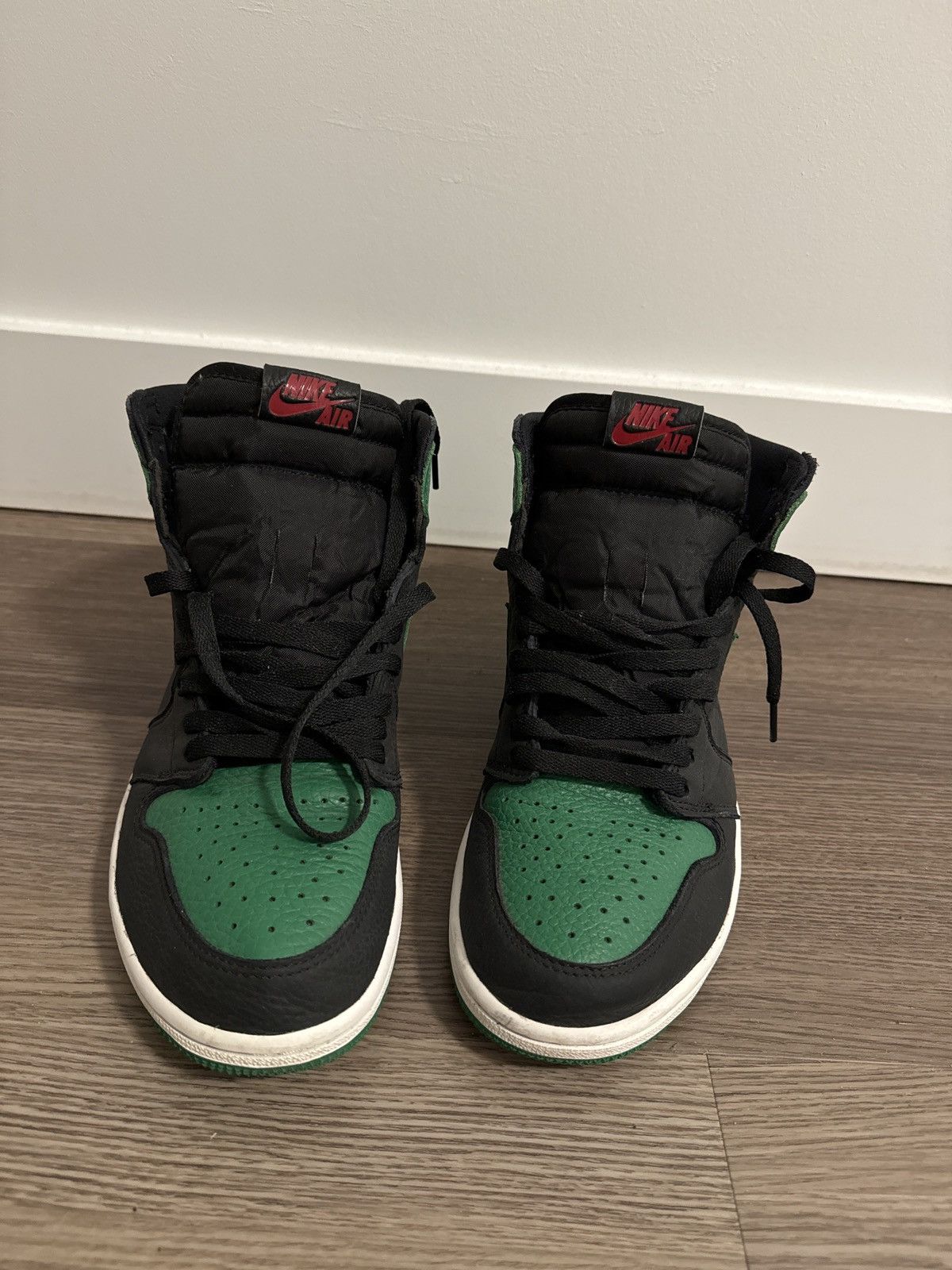 Jordan Brand × Nike Jordan 1 High Pine Green Size US 9 / EU 42 - 4 Thumbnail