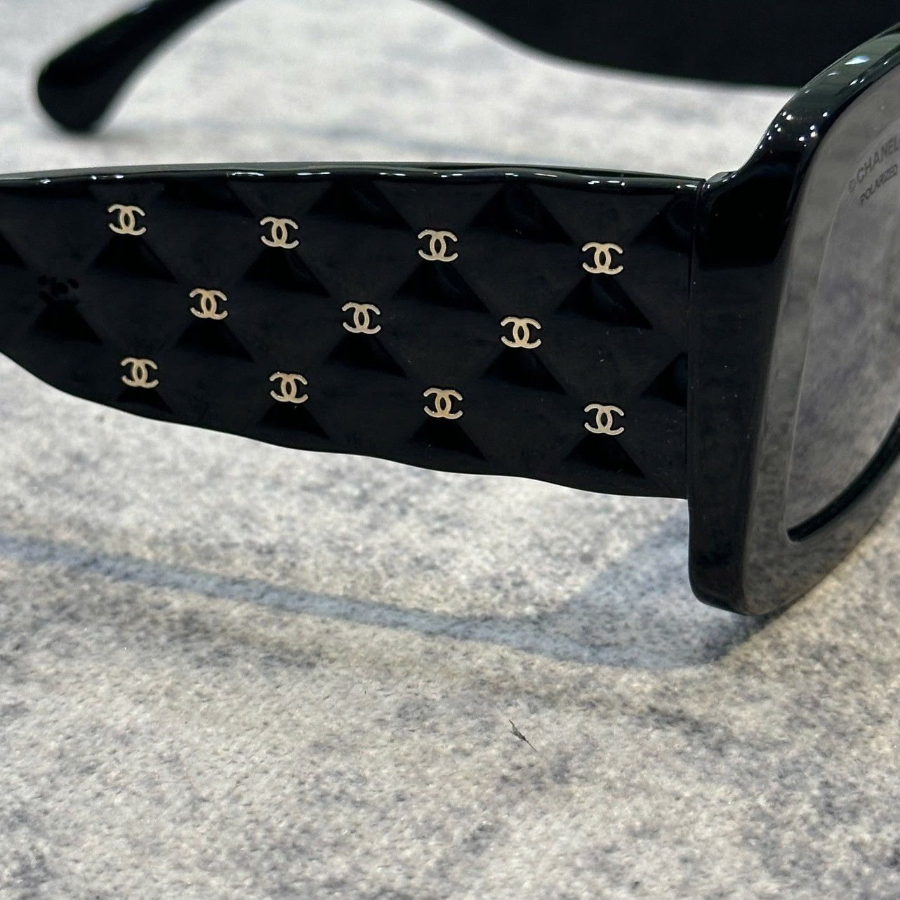 Chanel Chanel 0CH5483 C622T8 Size ONE SIZE - 4 Thumbnail