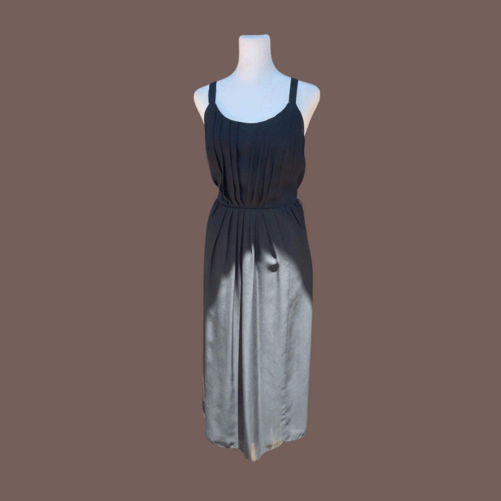 Ann Taylor VTG Pleated Dress | Ann Taylor Black Midi | Timeless Minimal Size M / US 6-8 / IT 42-44 - 1 Thumbnail
