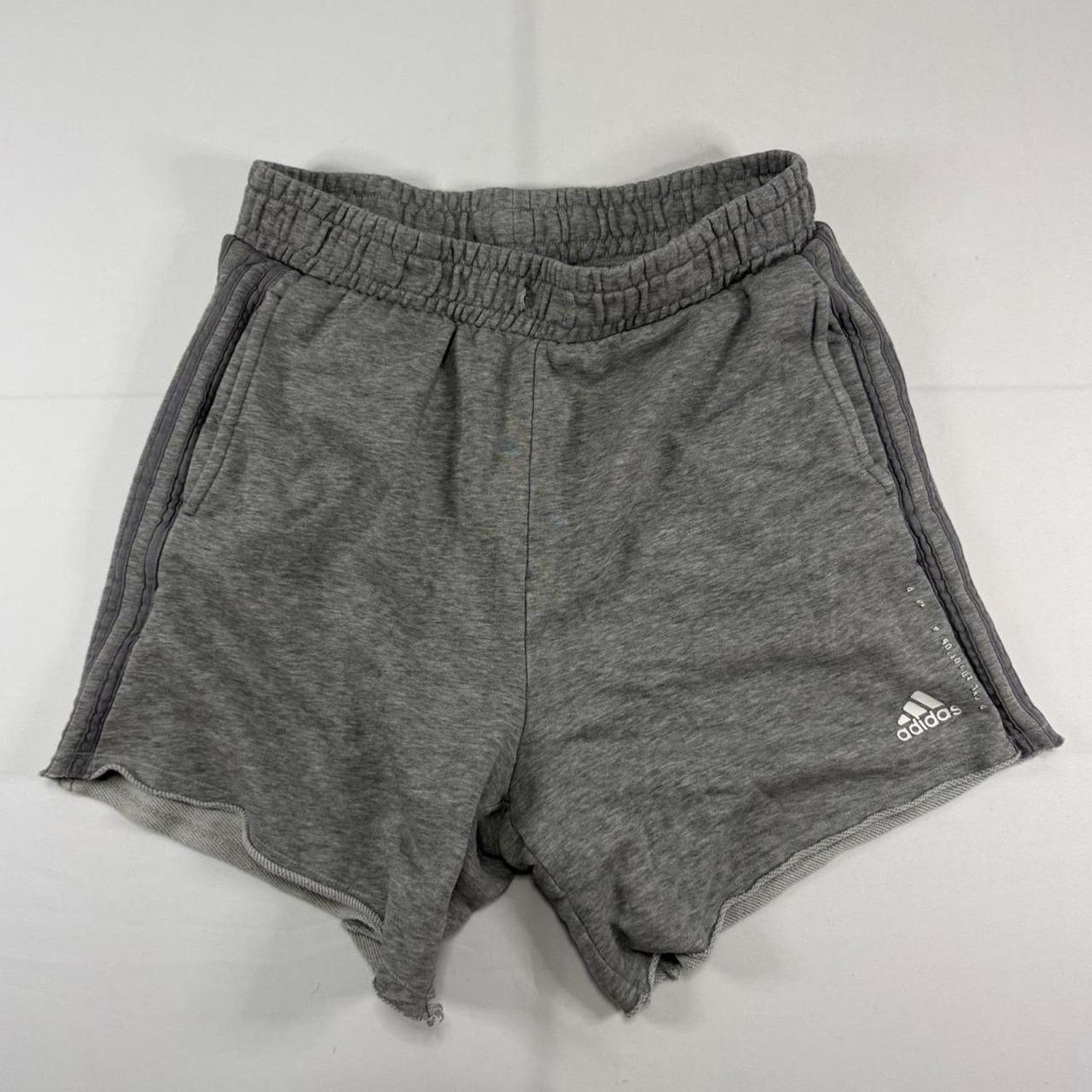 Adidas Adidas Grey Athletic Sweat Short Size Medium Size US 34 / EU 50 - 1 Thumbnail