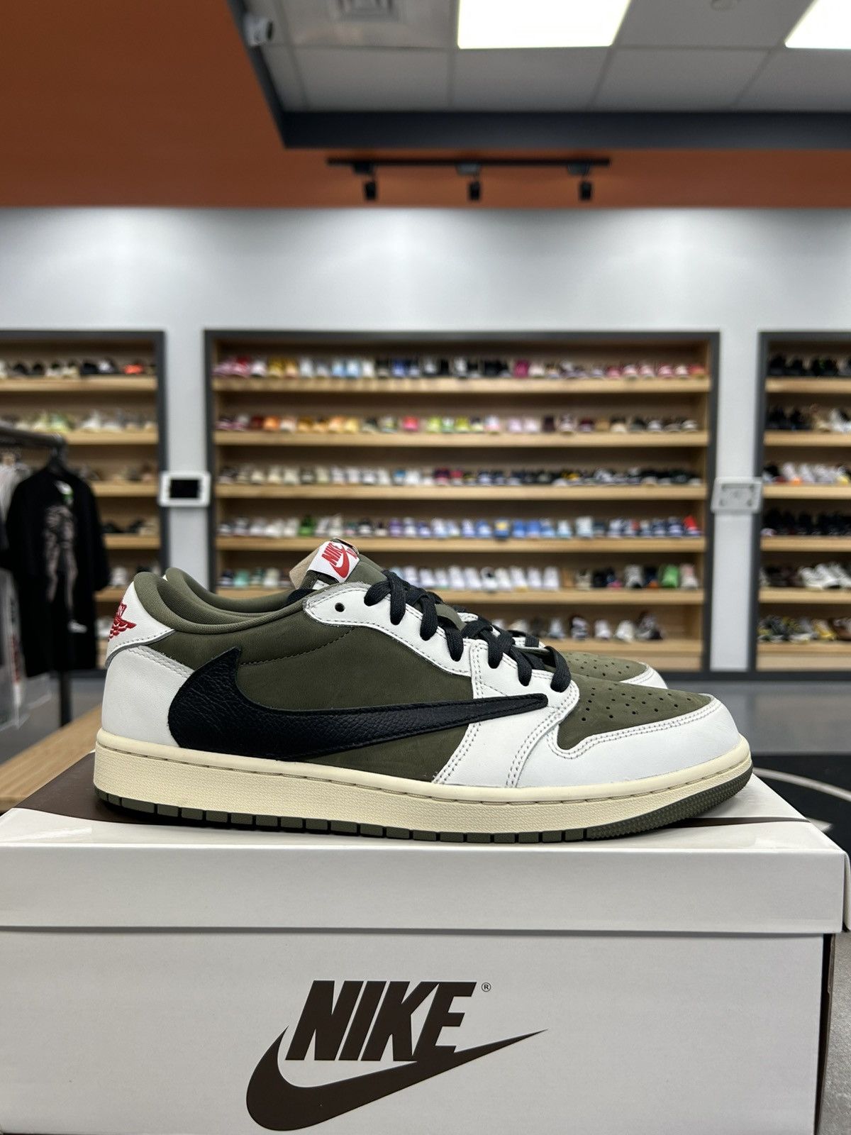 Pre-owned Jordan Travis Scott 73605 Jordan 1 Retro Low Og Sp “travis Scott Medium Olive” Shoes (size 11)