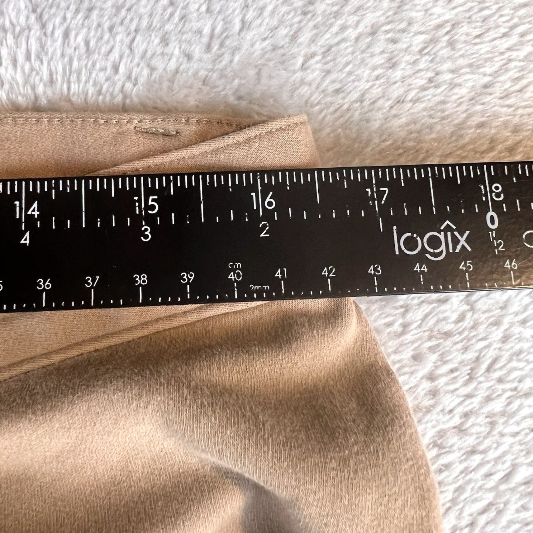 Banana Republic Banana Republic Slim Chino Pants Mens 33x34 33x32 Beige Cotton Spandex 5-Pocket Flat Front Straight Leg Preppy Travel Workwear Casual Size US 33 - 7 Thumbnail