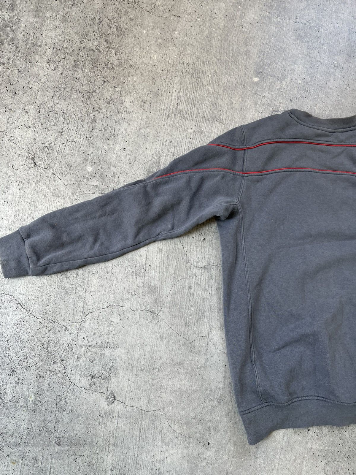 Nike Vintage 90s Nike Distressed Sweatshirt Y2K Size US S / EU 44-46 / 1 - 8 Thumbnail