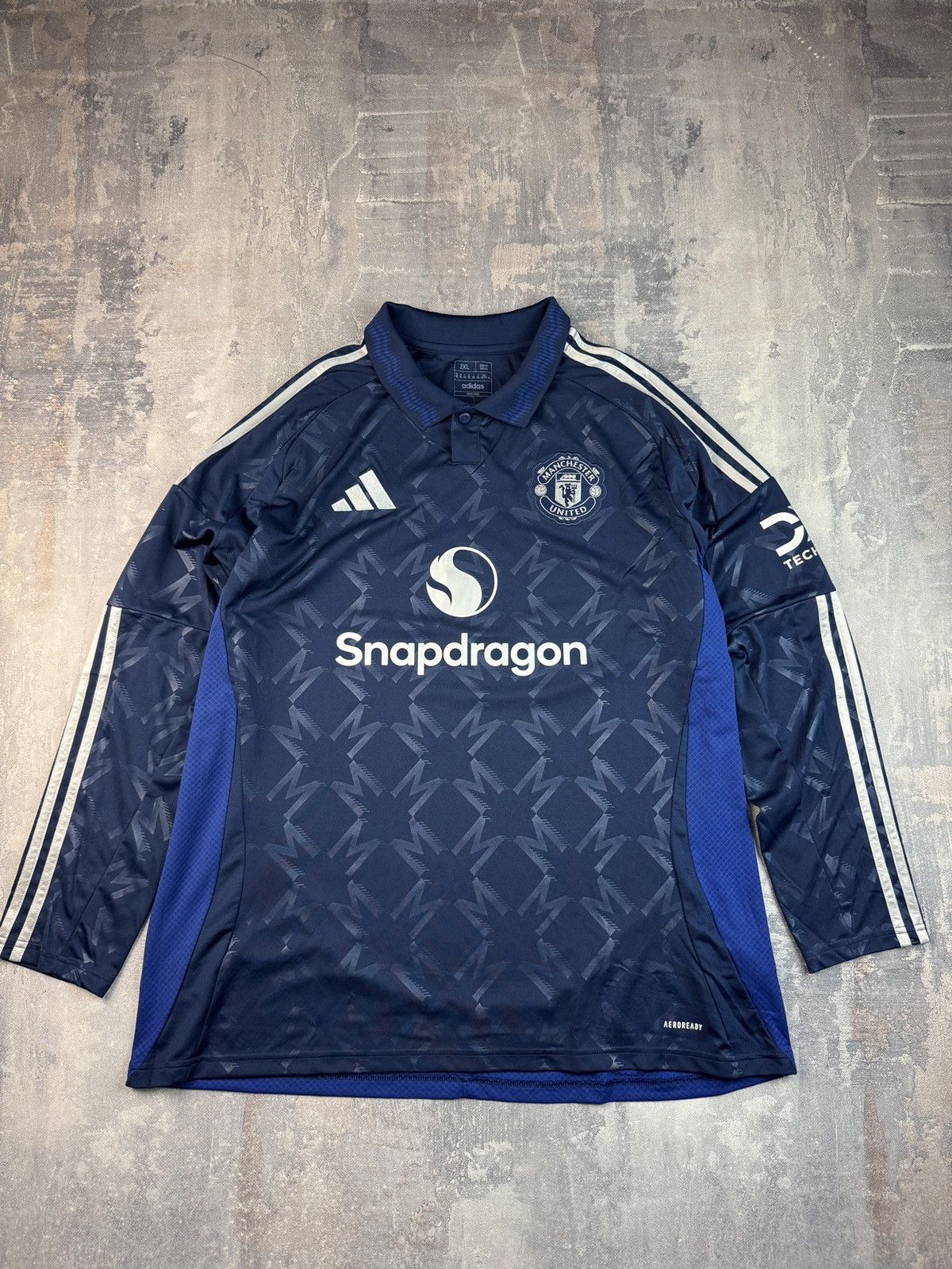 Adidas Manchester United 24/25 Men’s 2XL Long Sleeve Away Authentic Size US XXL / EU 58 / 5 - 1 Thumbnail
