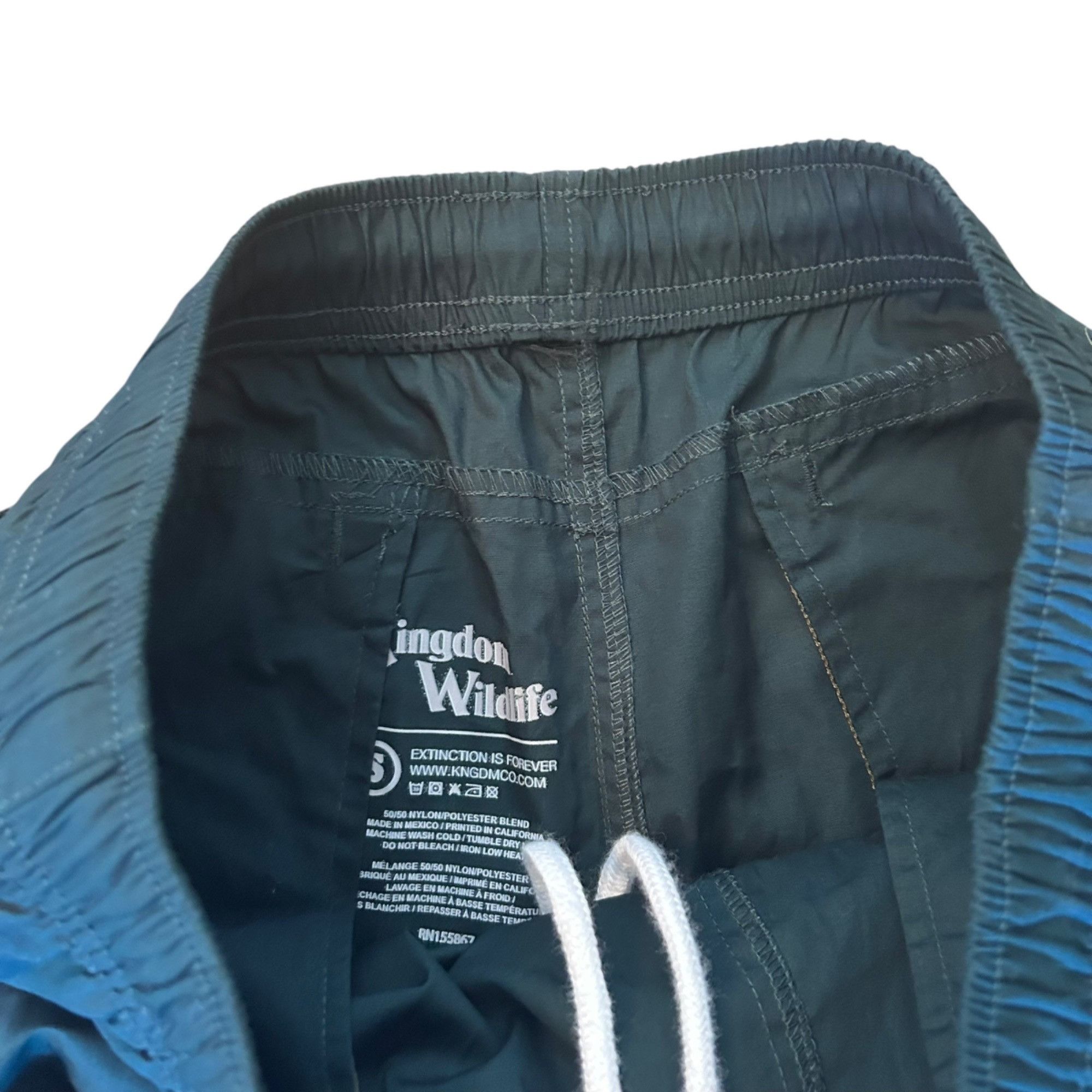 Other Kingdom Wildlife Earth Day Is Everyday Shorts S Size US 29 - 4 Thumbnail