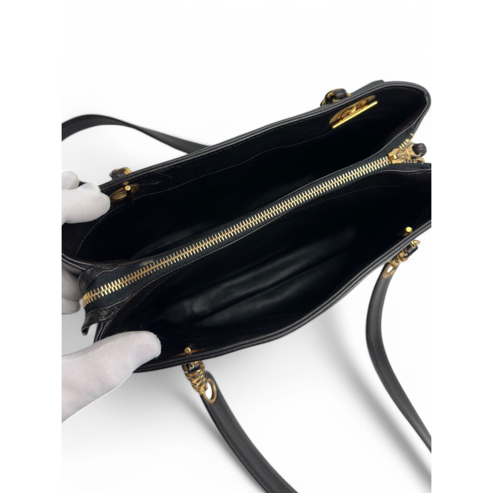 Chanel Chanel CC calfskin tote Size ONE SIZE - 9 Thumbnail