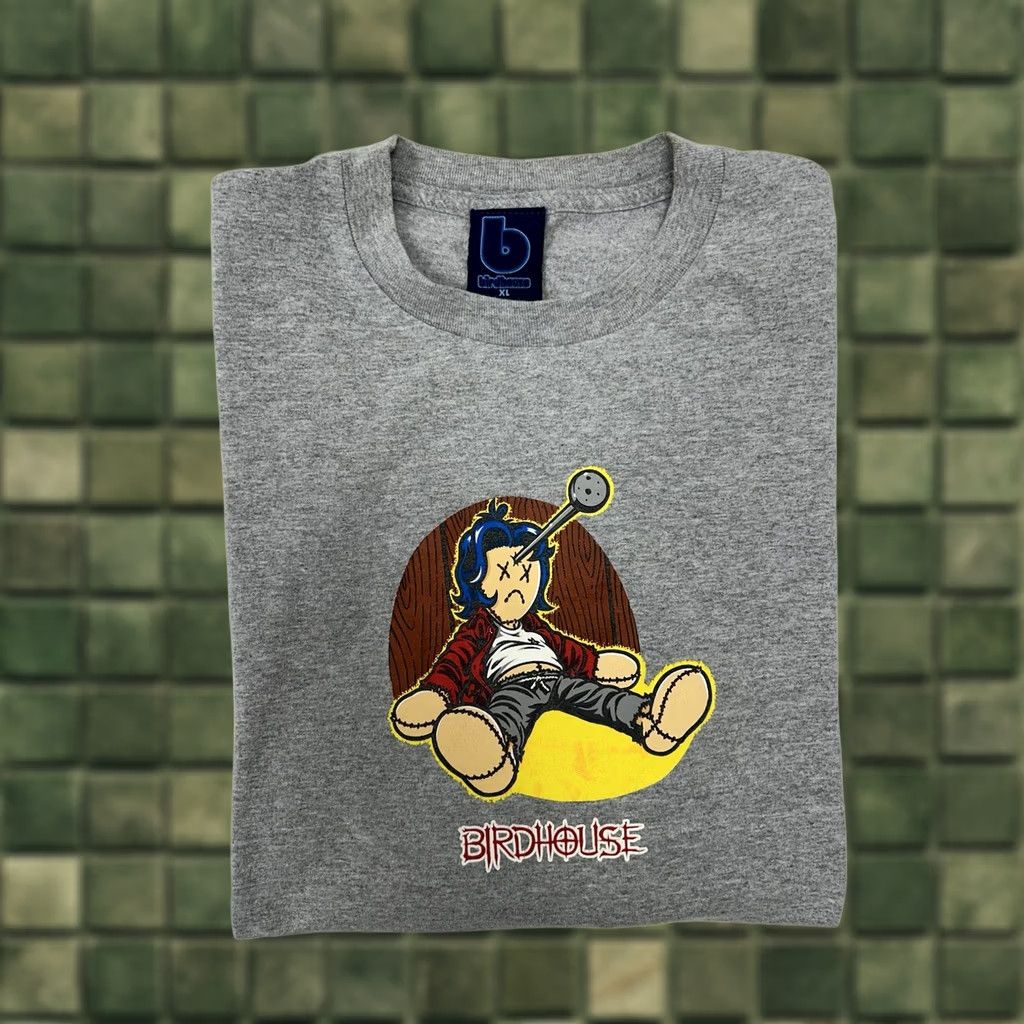 Vintage VINTAGE Birdhouse Skateboards Heath Kirchart Voodoo Doll Skate Tee XL Gray 2000 Rare Skateboarding Size US XL / EU 56 / 4 - 1 Thumbnail