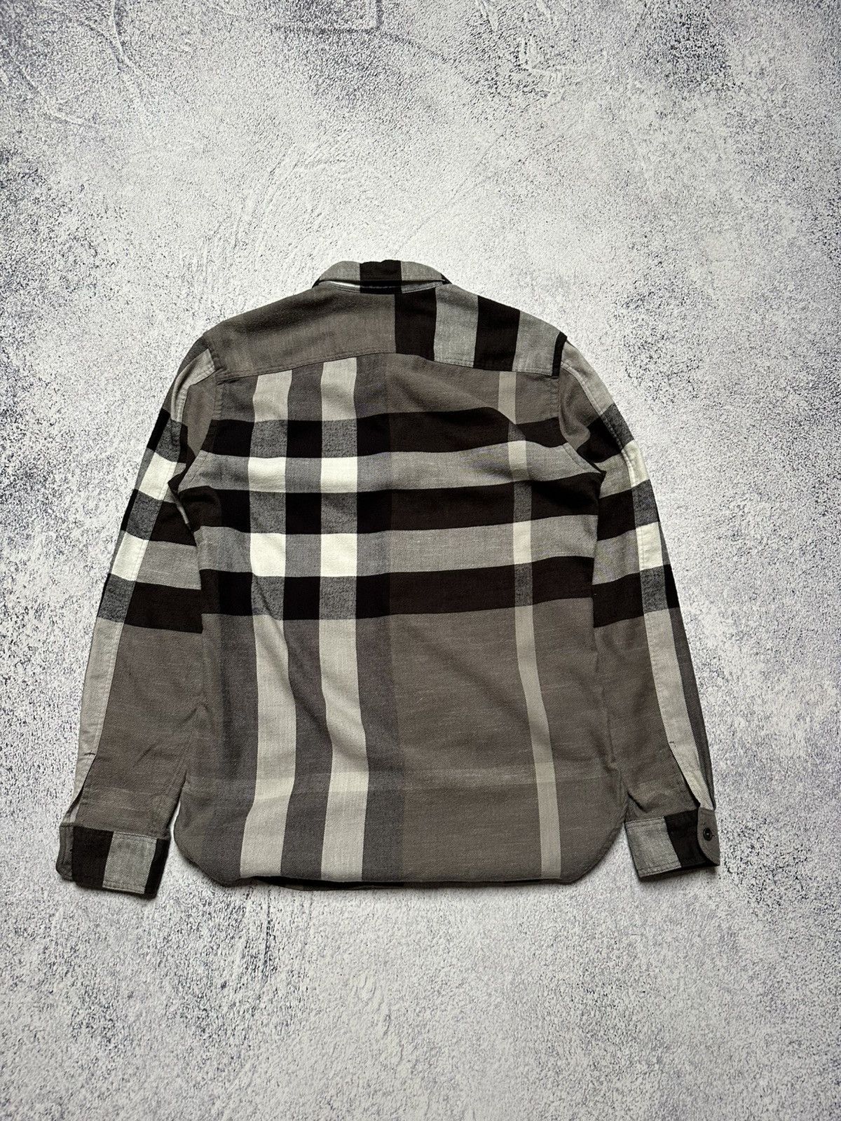 Burberry Burberry Brit Gray Shirt Nova Check Long Sleeve Tartan Shirt Size US S / EU 44-46 / 1 - 13 Thumbnail