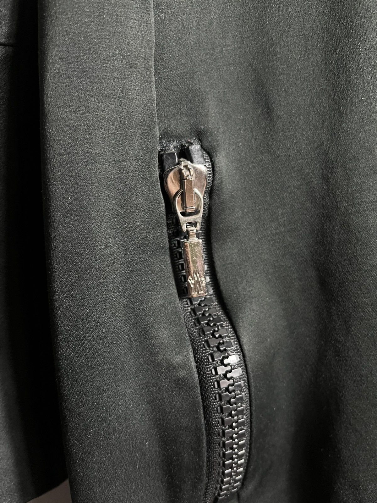 Moncler Moncler Ligneville Giubbotto Womans Down Jacket Zip Black Size L / US 10 / IT 46 - 4 Thumbnail